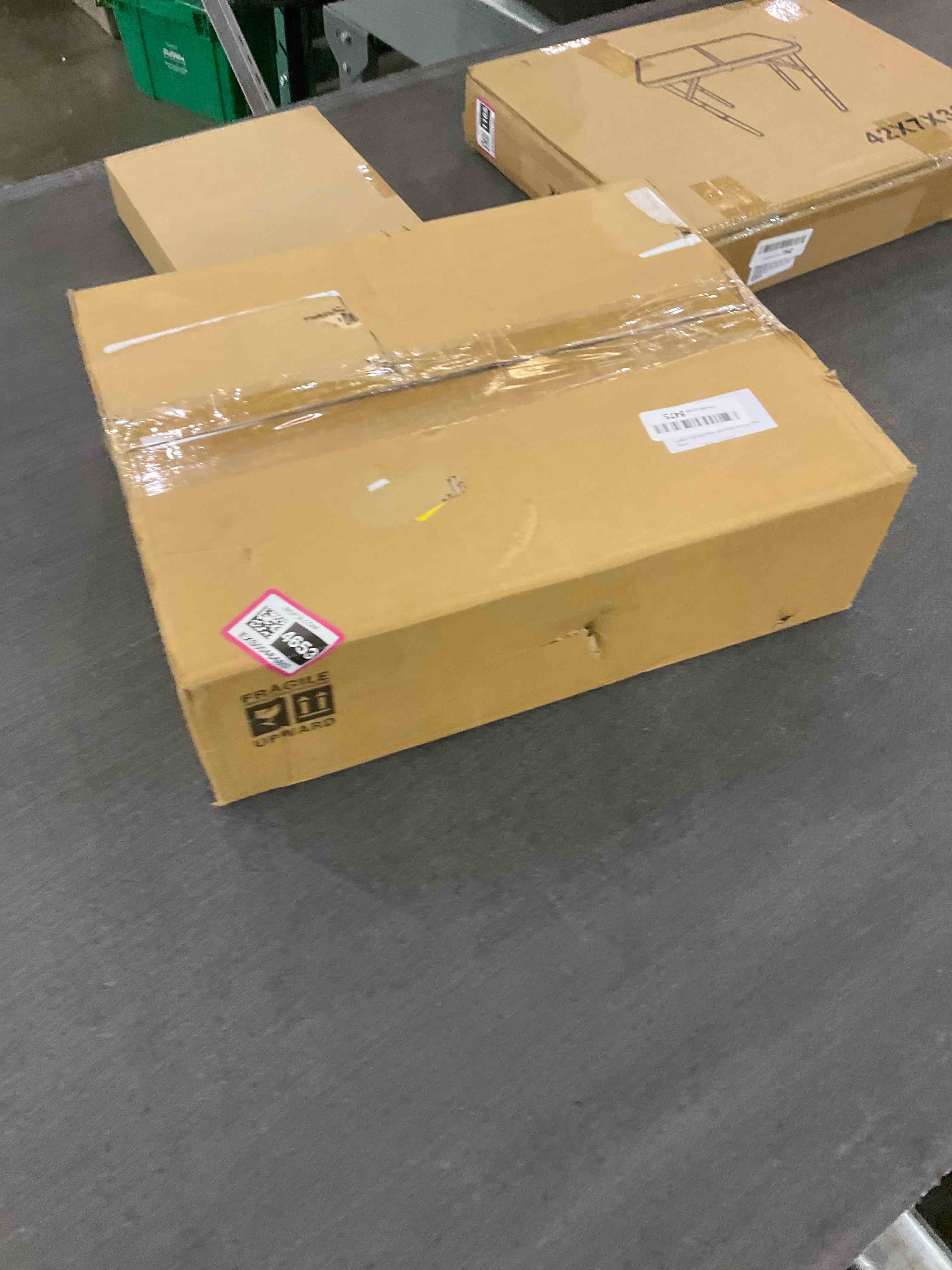 https://s3.amazonaws.com/lotting-images-prod/bidfta/EXS00464653_1695131849446.jpeg