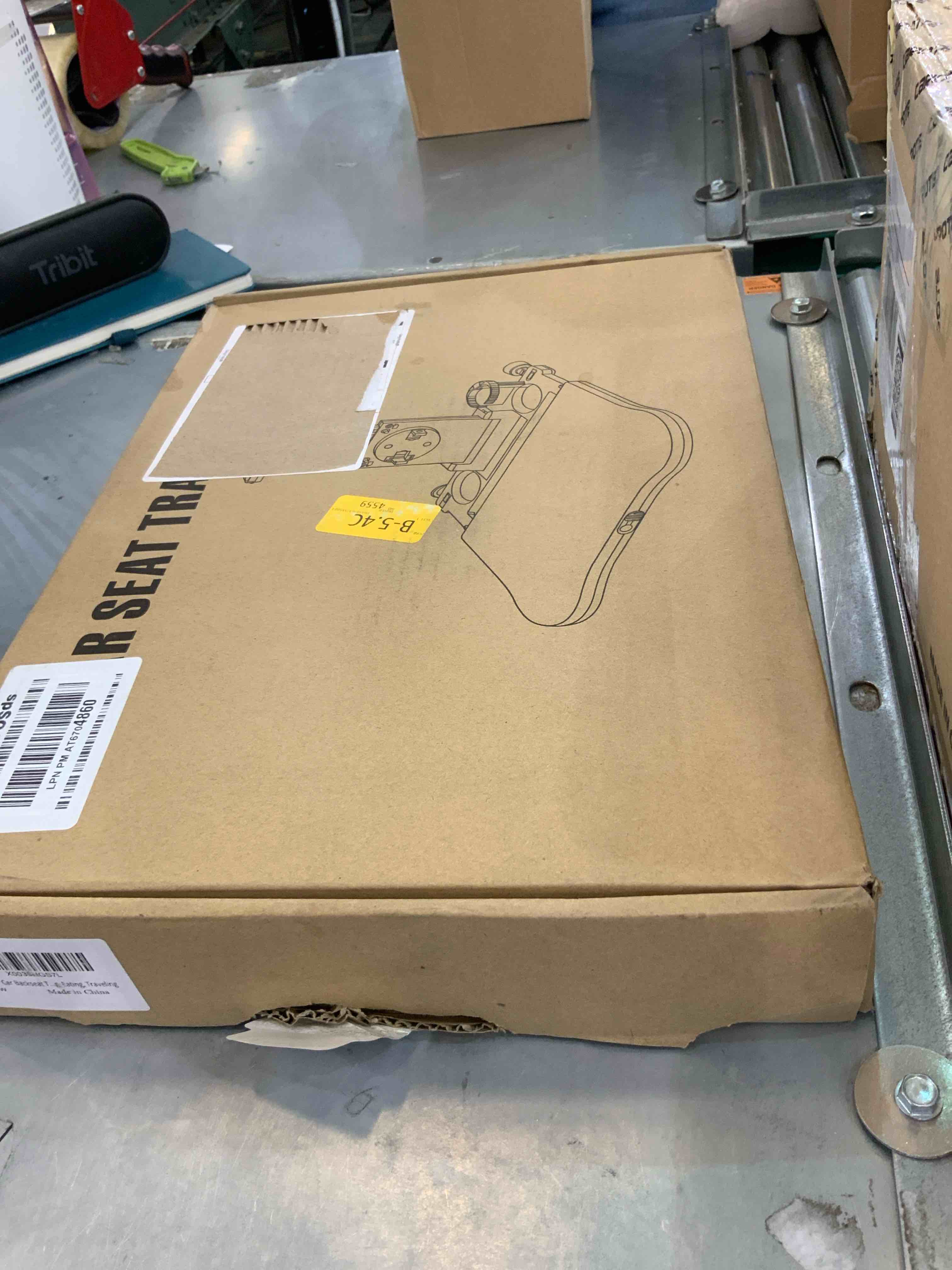https://s3.amazonaws.com/lotting-images-prod/bidfta/EXS00465136_1695148137421.jpeg