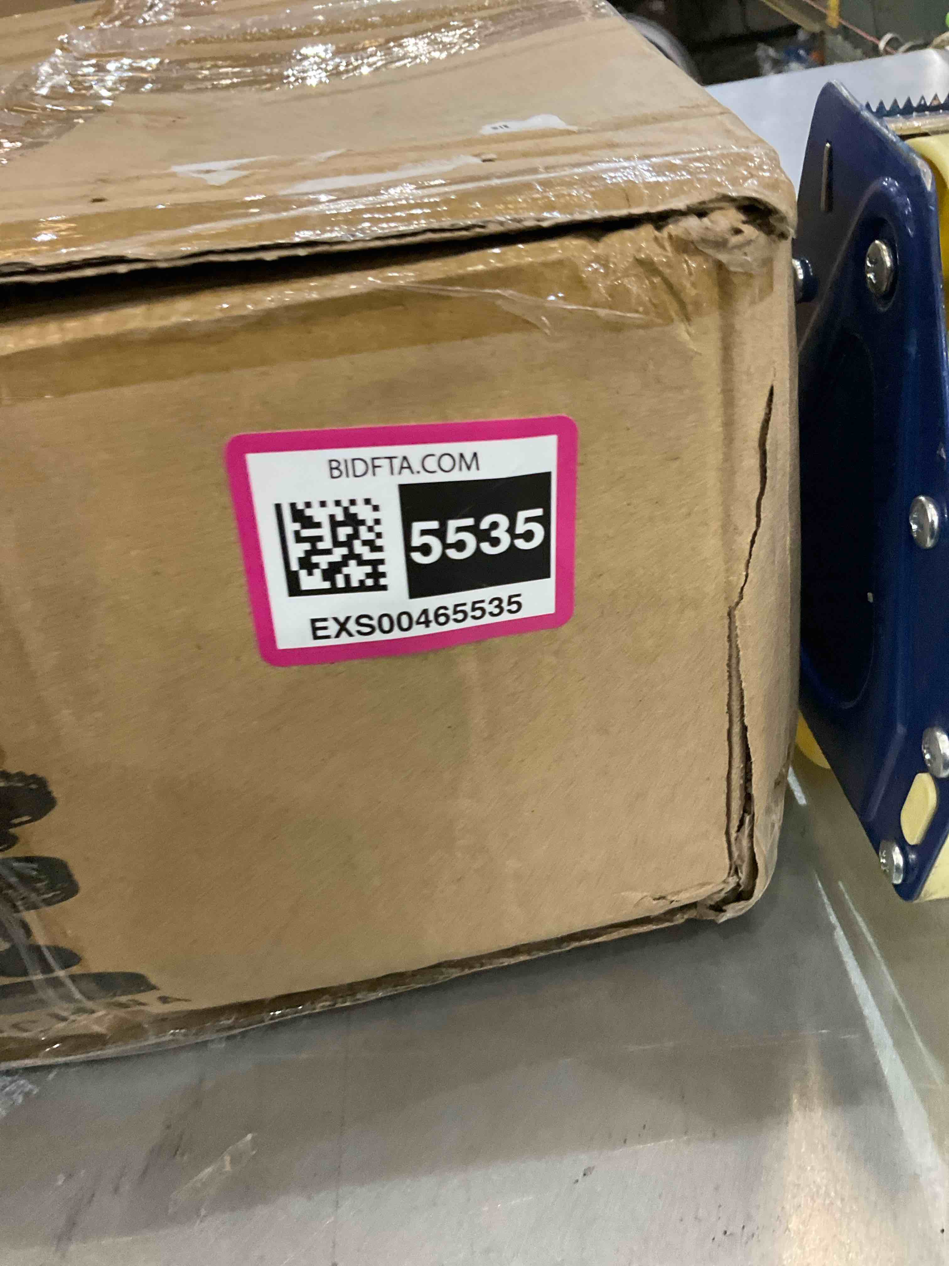https://s3.amazonaws.com/lotting-images-prod/bidfta/EXS00465535_1696526330821.jpeg