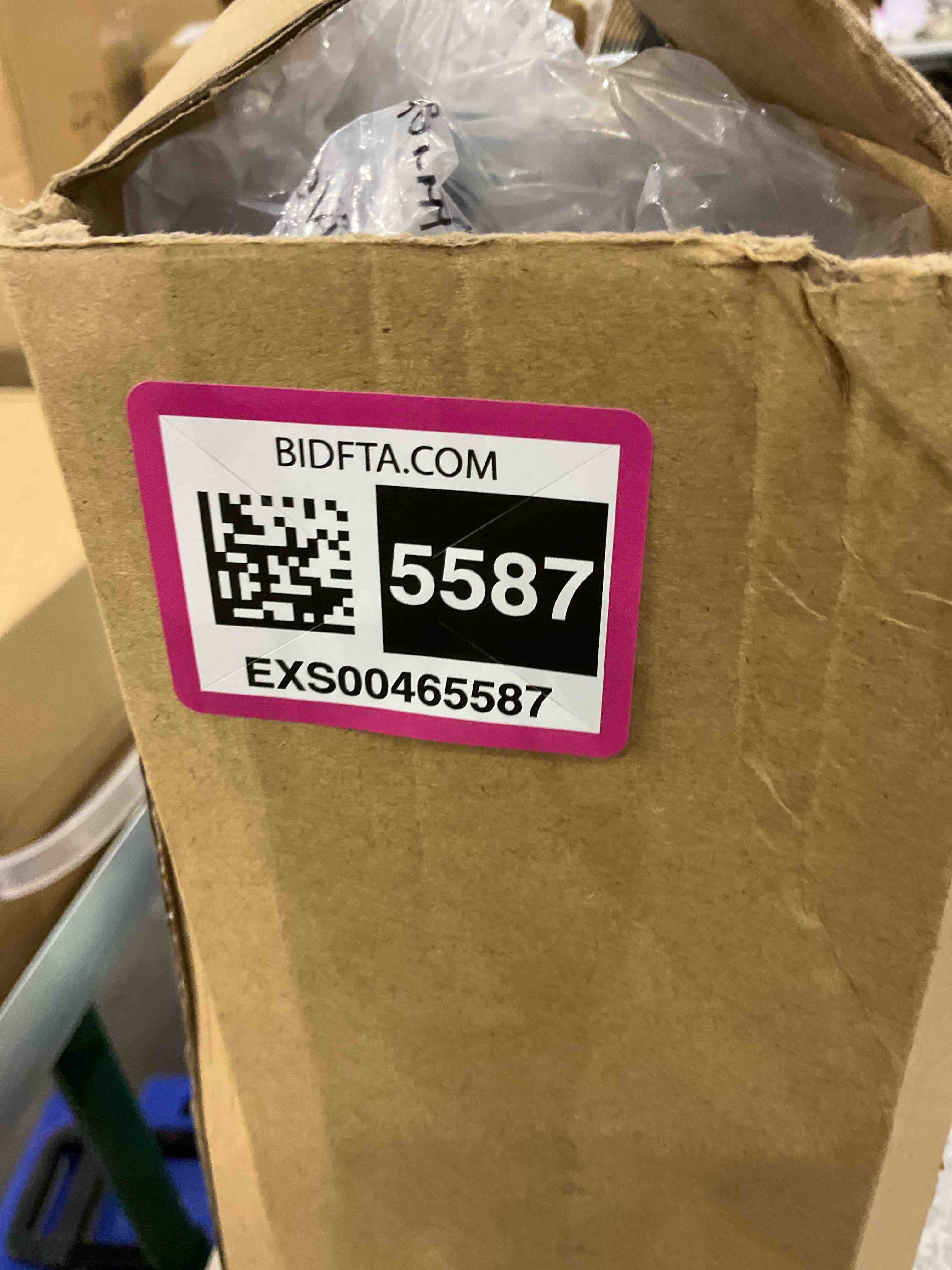 https://s3.amazonaws.com/lotting-images-prod/bidfta/EXS00465587_1696532902145.jpeg
