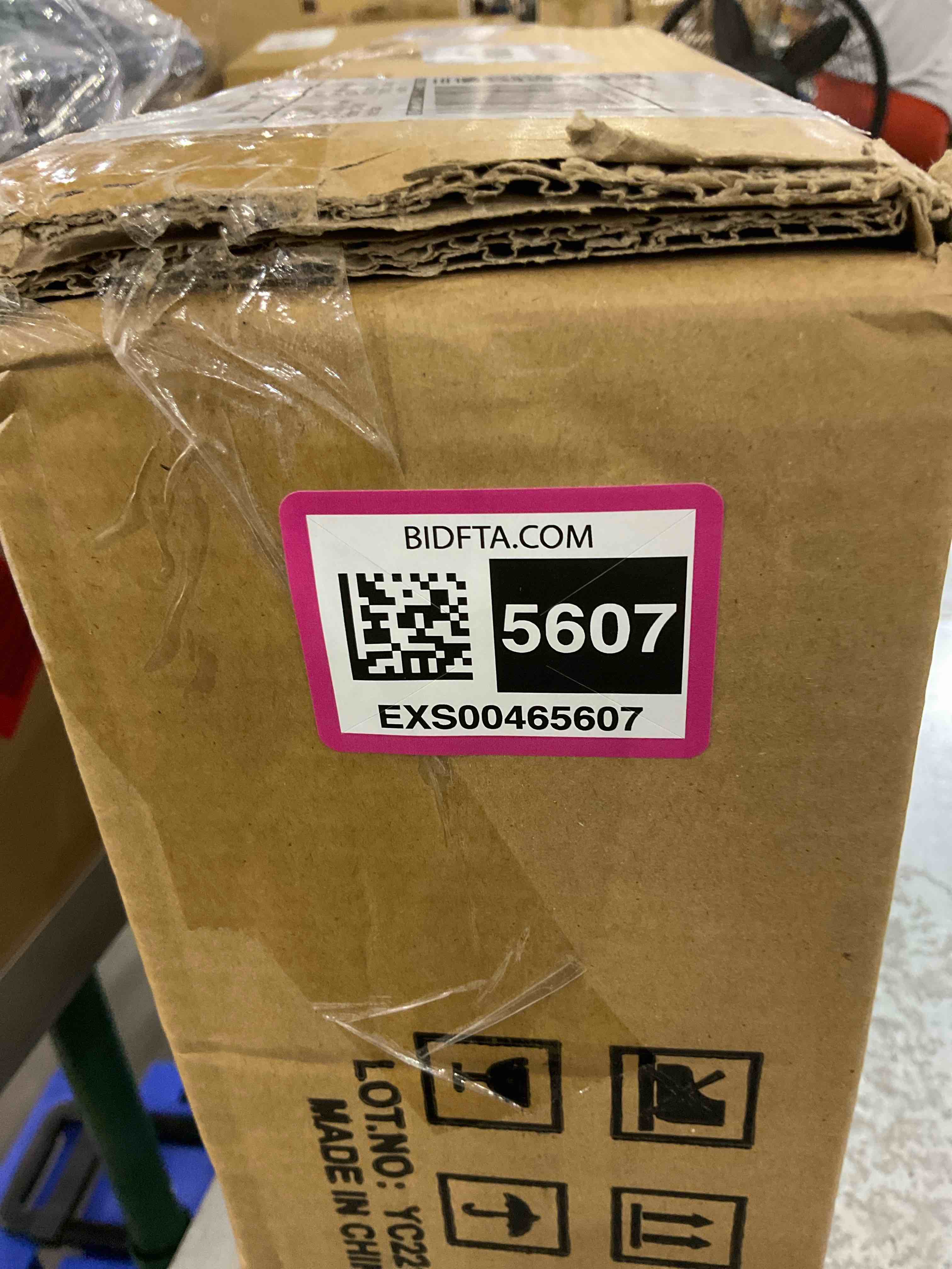 https://s3.amazonaws.com/lotting-images-prod/bidfta/EXS00465607_1696535348082.jpeg