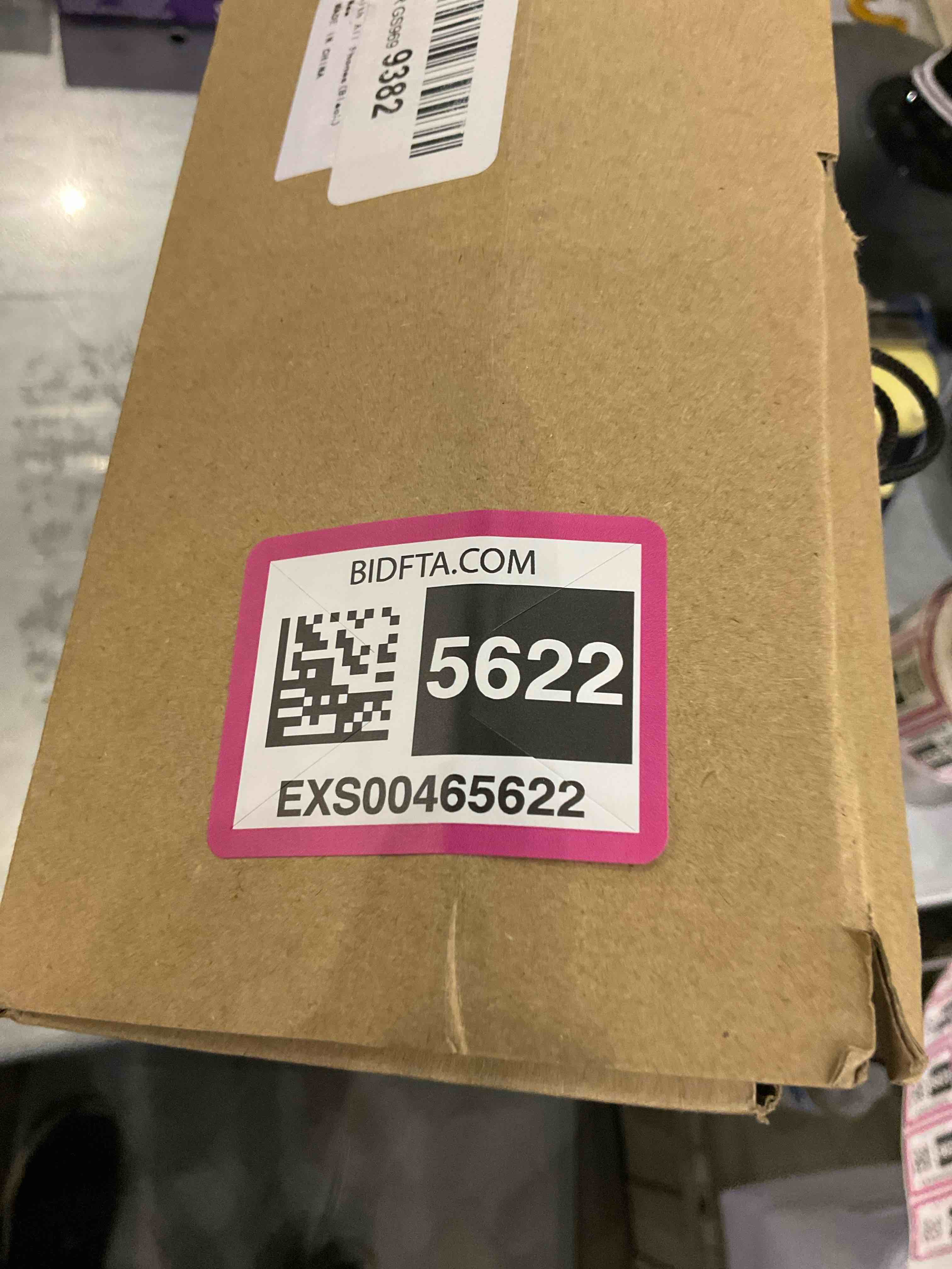 https://s3.amazonaws.com/lotting-images-prod/bidfta/EXS00465622_1696592635096.jpeg