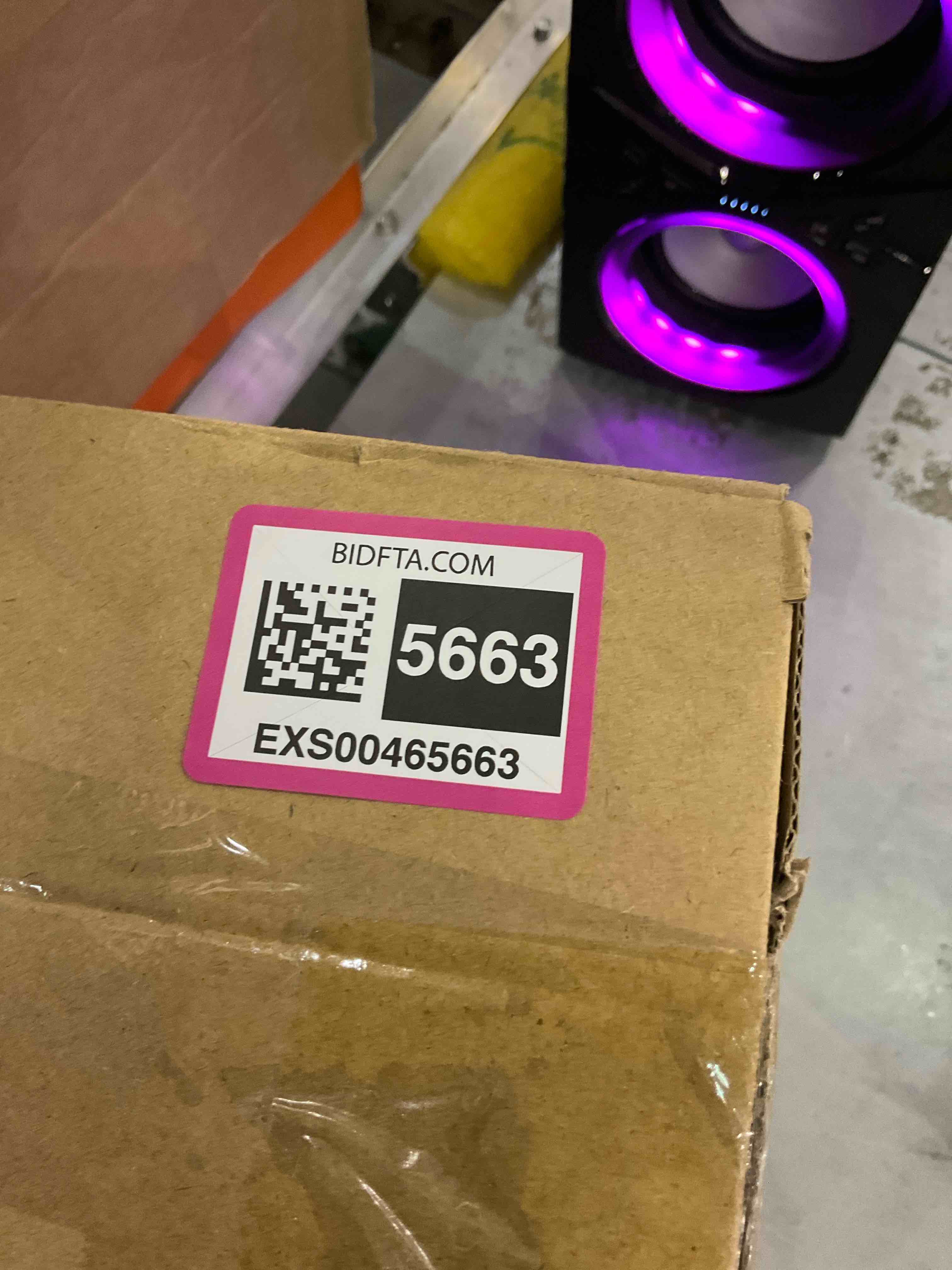 https://s3.amazonaws.com/lotting-images-prod/bidfta/EXS00465663_1696596581624.jpeg