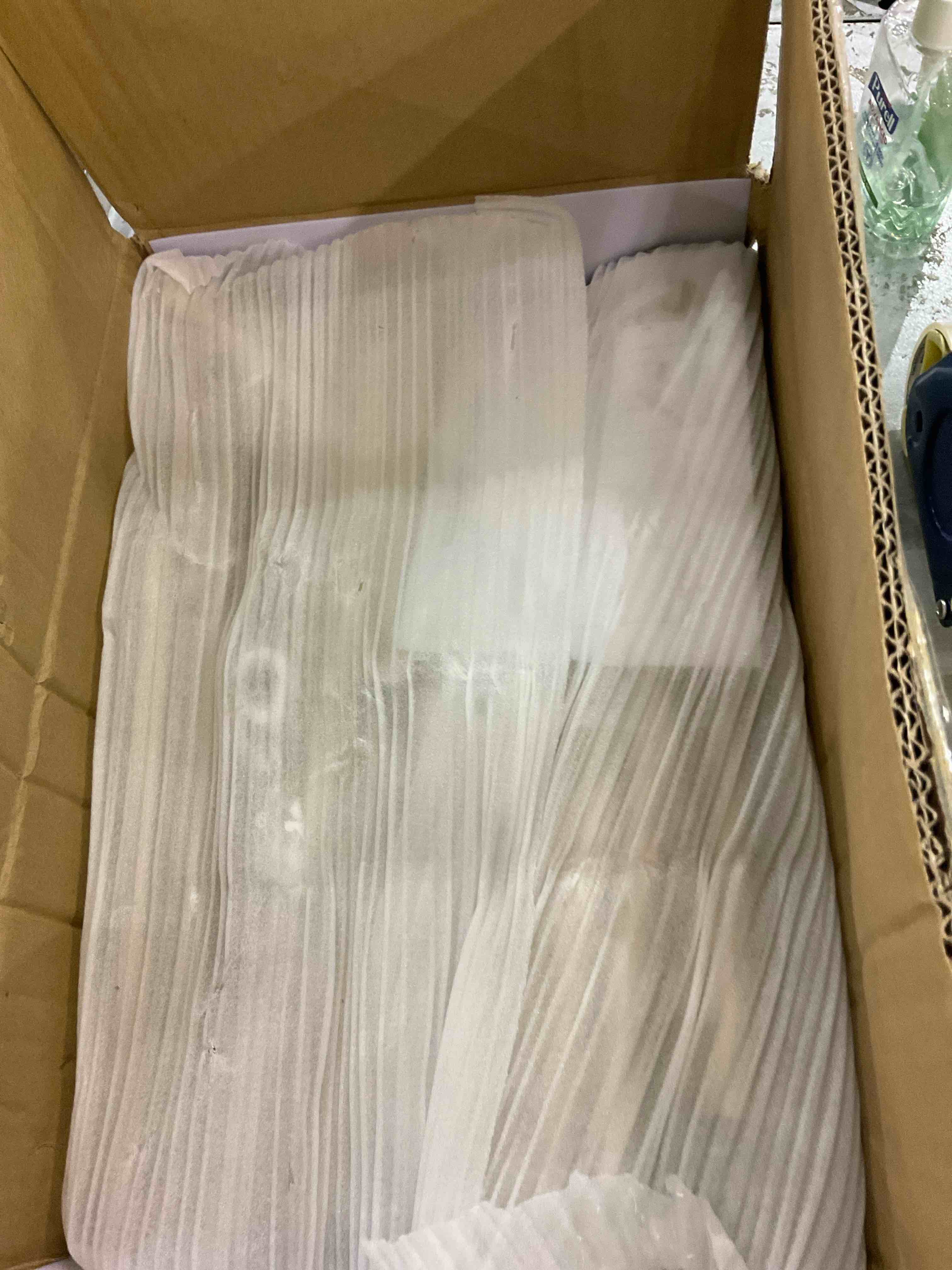 https://s3.amazonaws.com/lotting-images-prod/bidfta/EXS00465671_1696598703759.jpeg