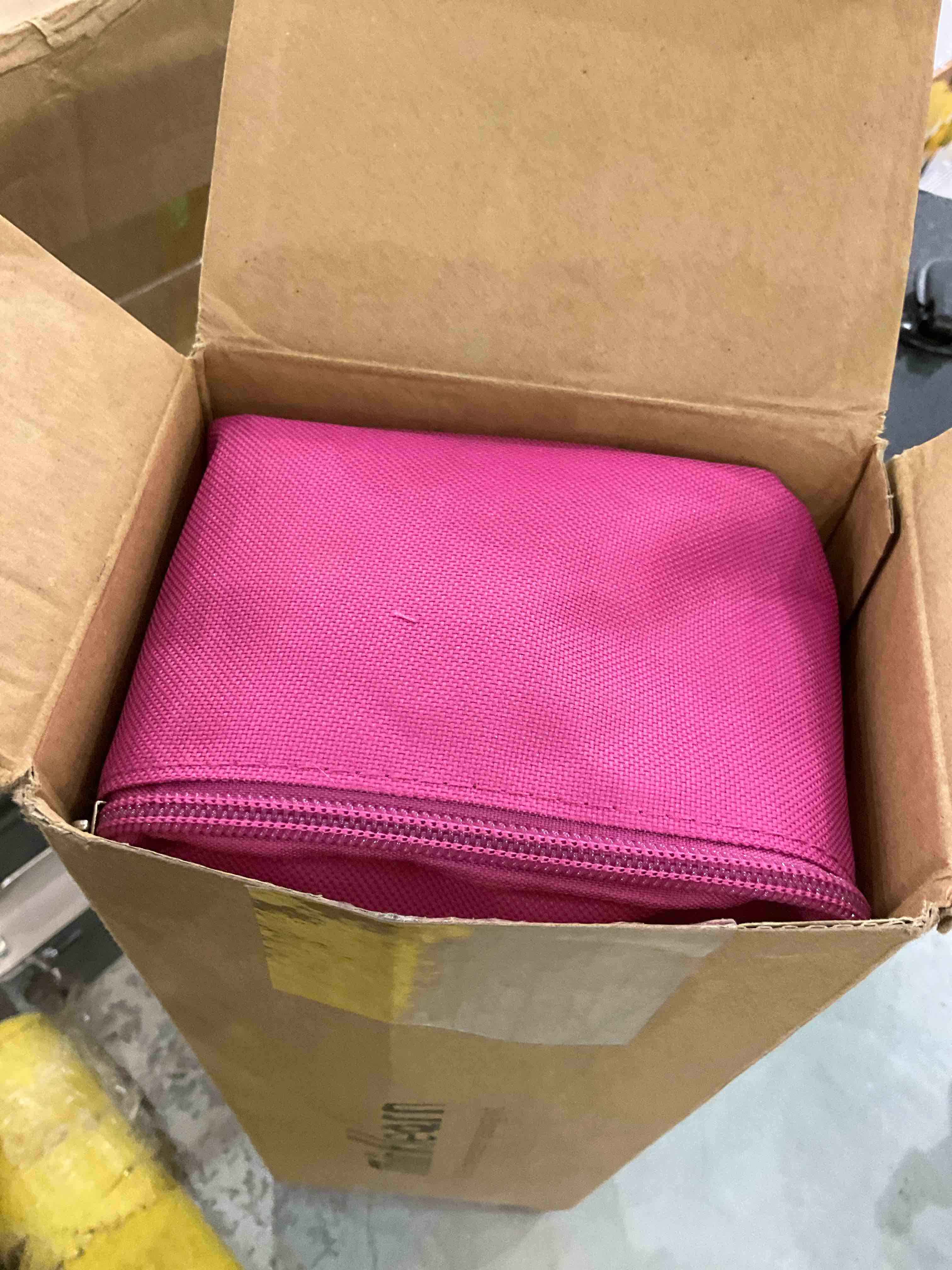https://s3.amazonaws.com/lotting-images-prod/bidfta/EXS00465675_1696599145100.jpeg