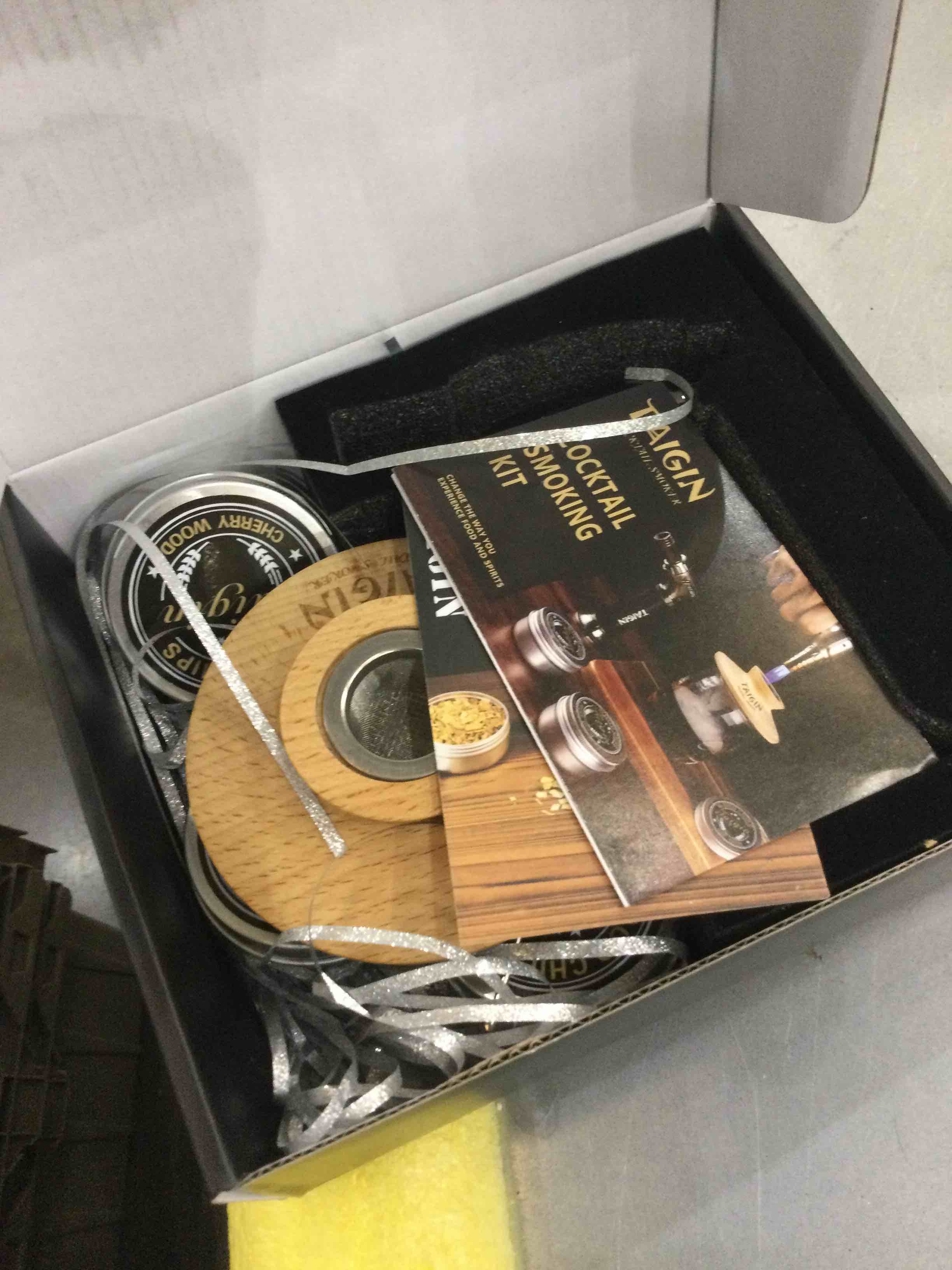 Cocktail Smoker Kit with Torch, Four Kinds of Wood Chips for Whiskey and Bourbon. Infuse Cocktails, Wine, Whiskey, Cheese, Salad and meats. For Your Friends, Husband, Dad.?No Butane?