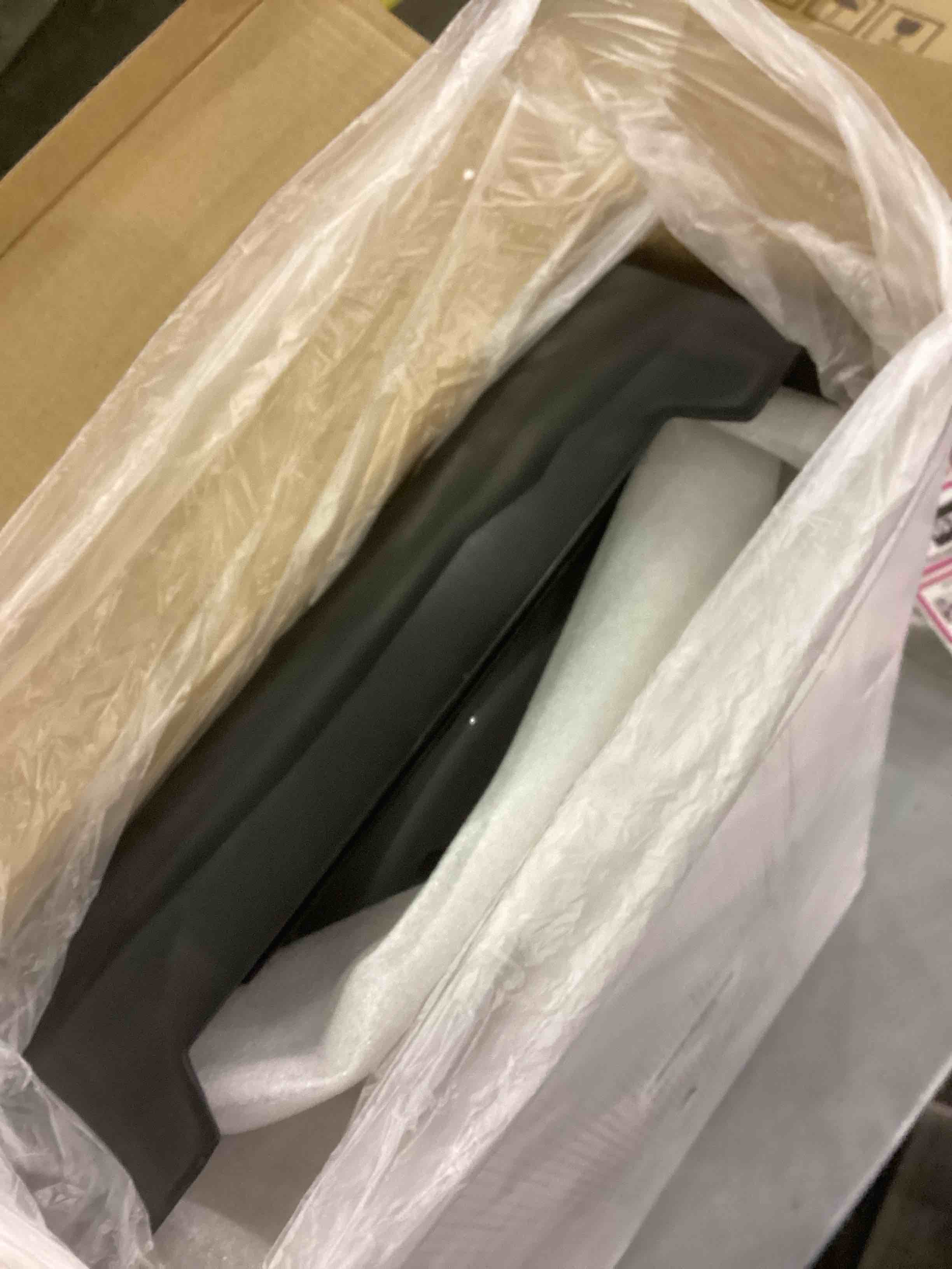 https://s3.amazonaws.com/lotting-images-prod/bidfta/EXS00466566_1694691805190.jpeg