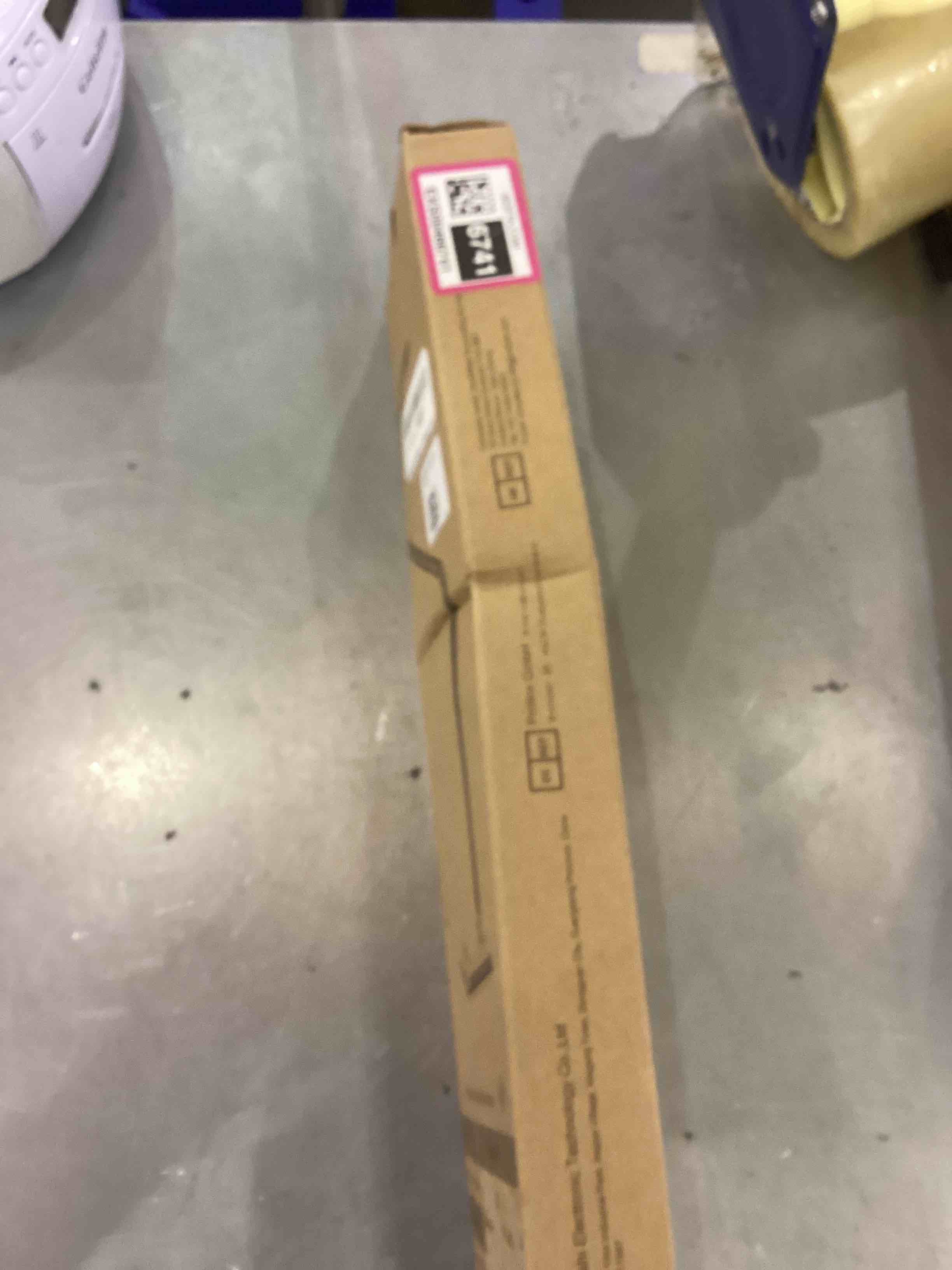 https://s3.amazonaws.com/lotting-images-prod/bidfta/EXS00466741_1694785985381.jpeg