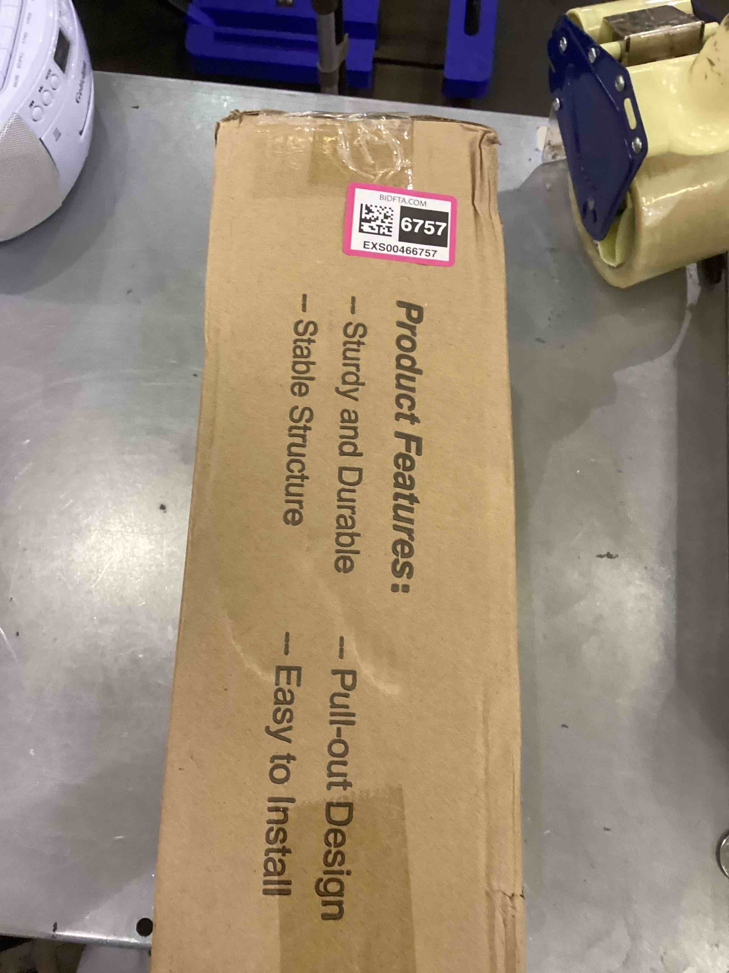 https://s3.amazonaws.com/lotting-images-prod/bidfta/EXS00466757_1694787360246.jpeg