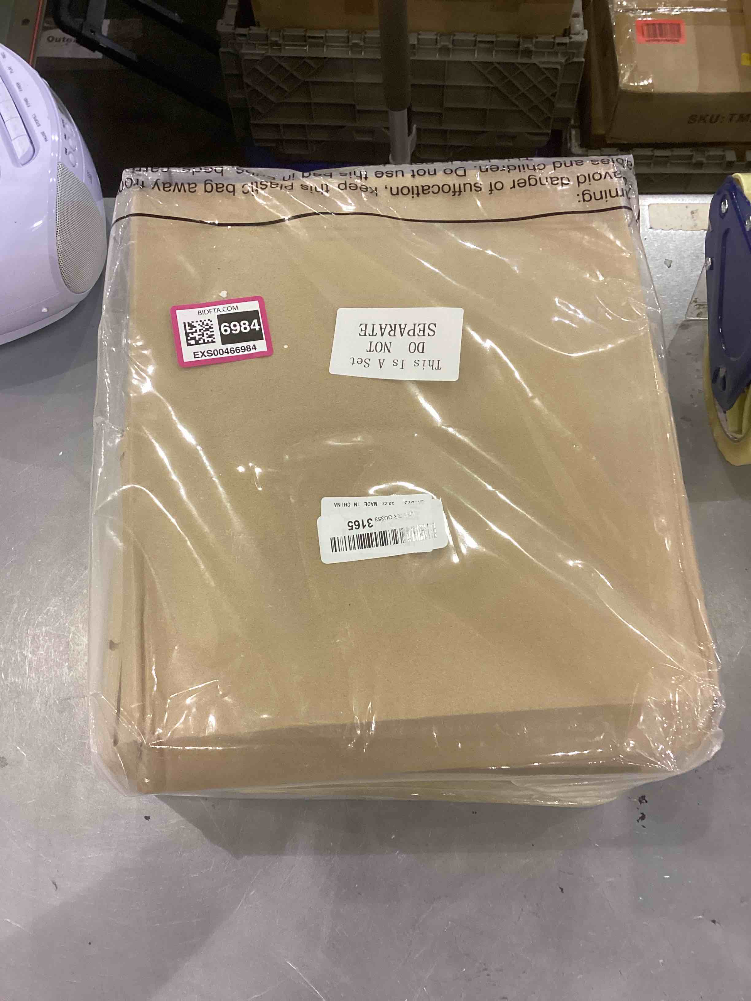 https://s3.amazonaws.com/lotting-images-prod/bidfta/EXS00466984_1695038573077.jpeg