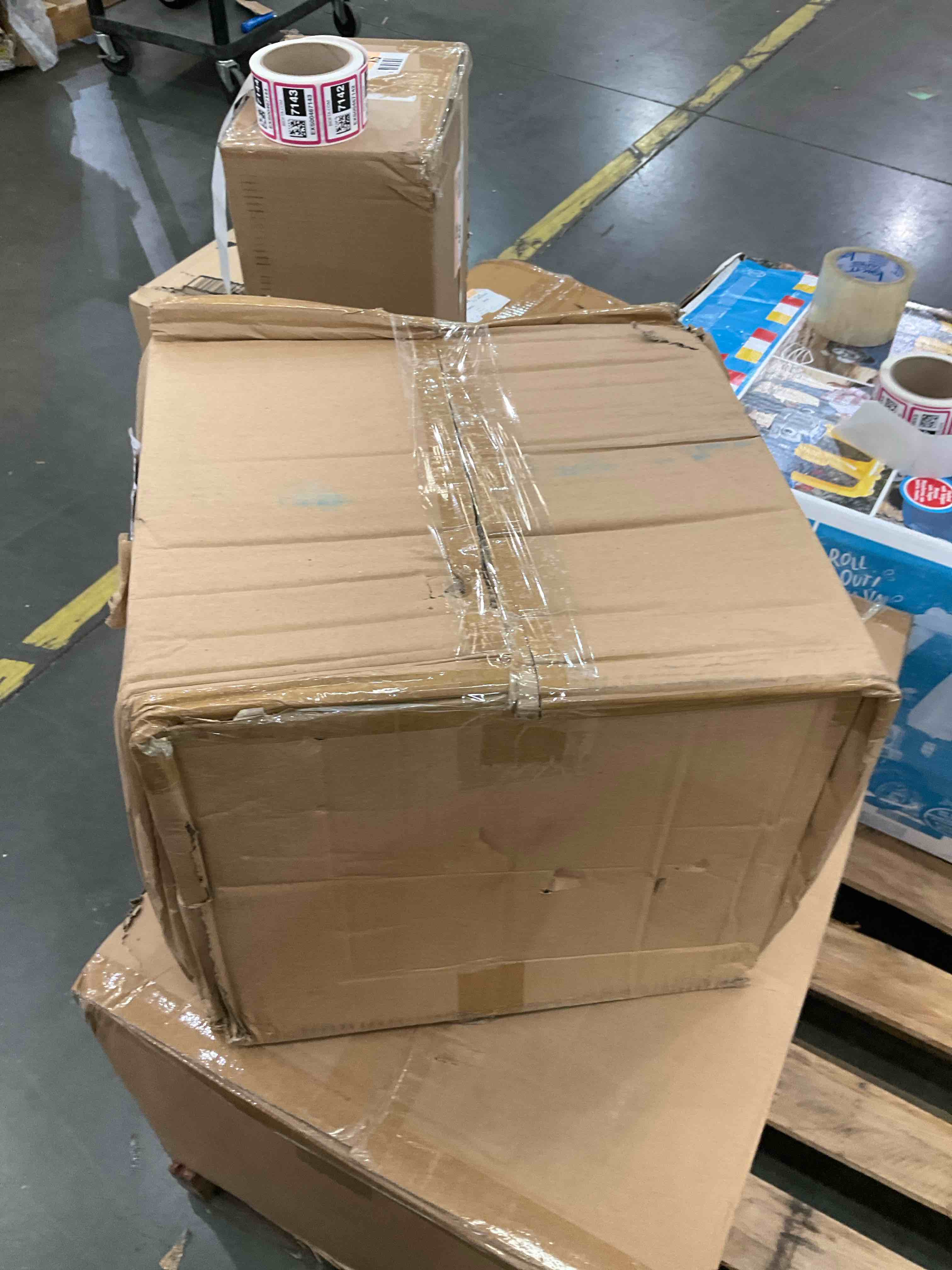 https://s3.amazonaws.com/lotting-images-prod/bidfta/EXS00467136_1695150638719.jpeg