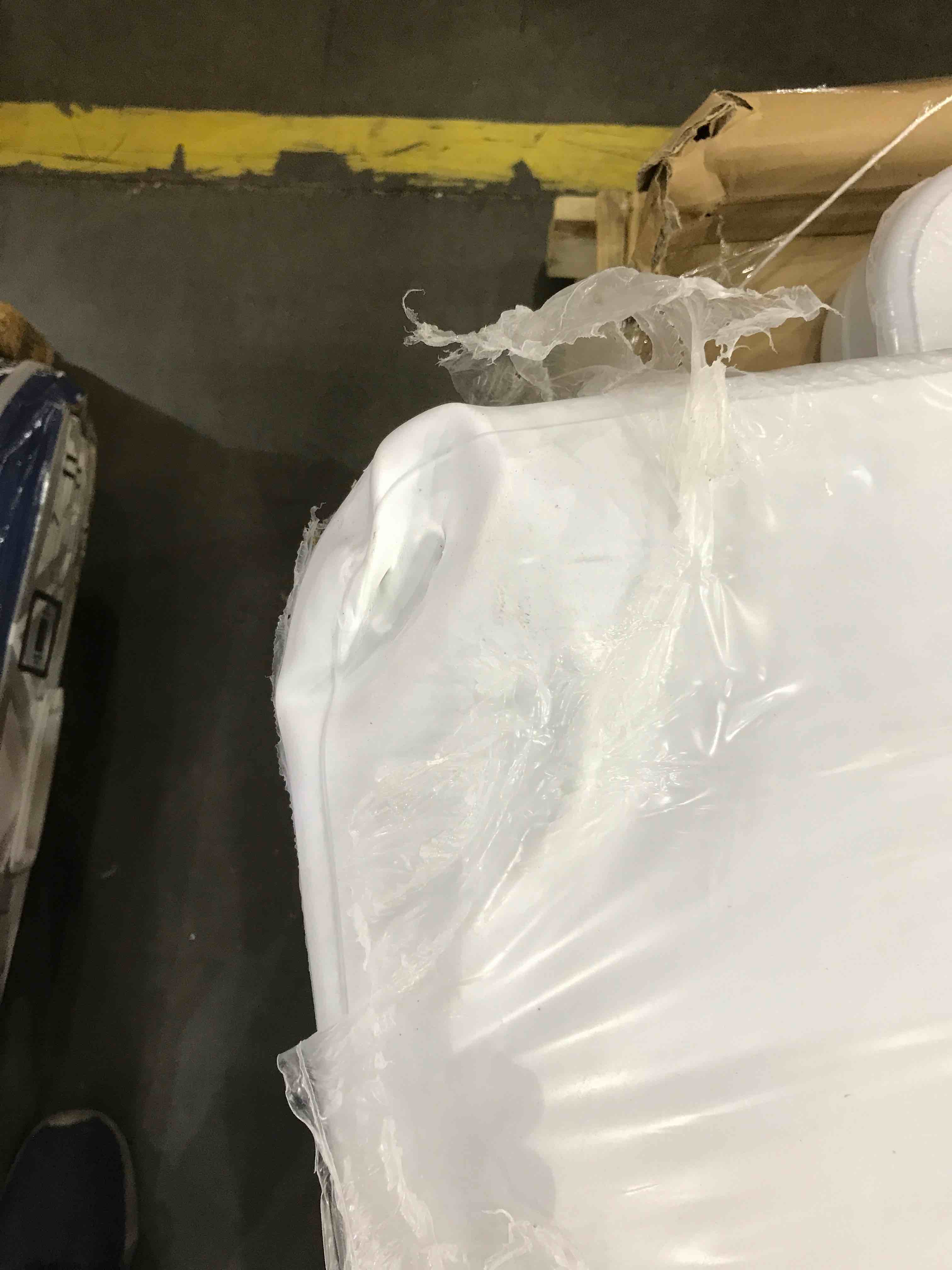 https://s3.amazonaws.com/lotting-images-prod/bidfta/EXS00467373_1695642610736.jpeg