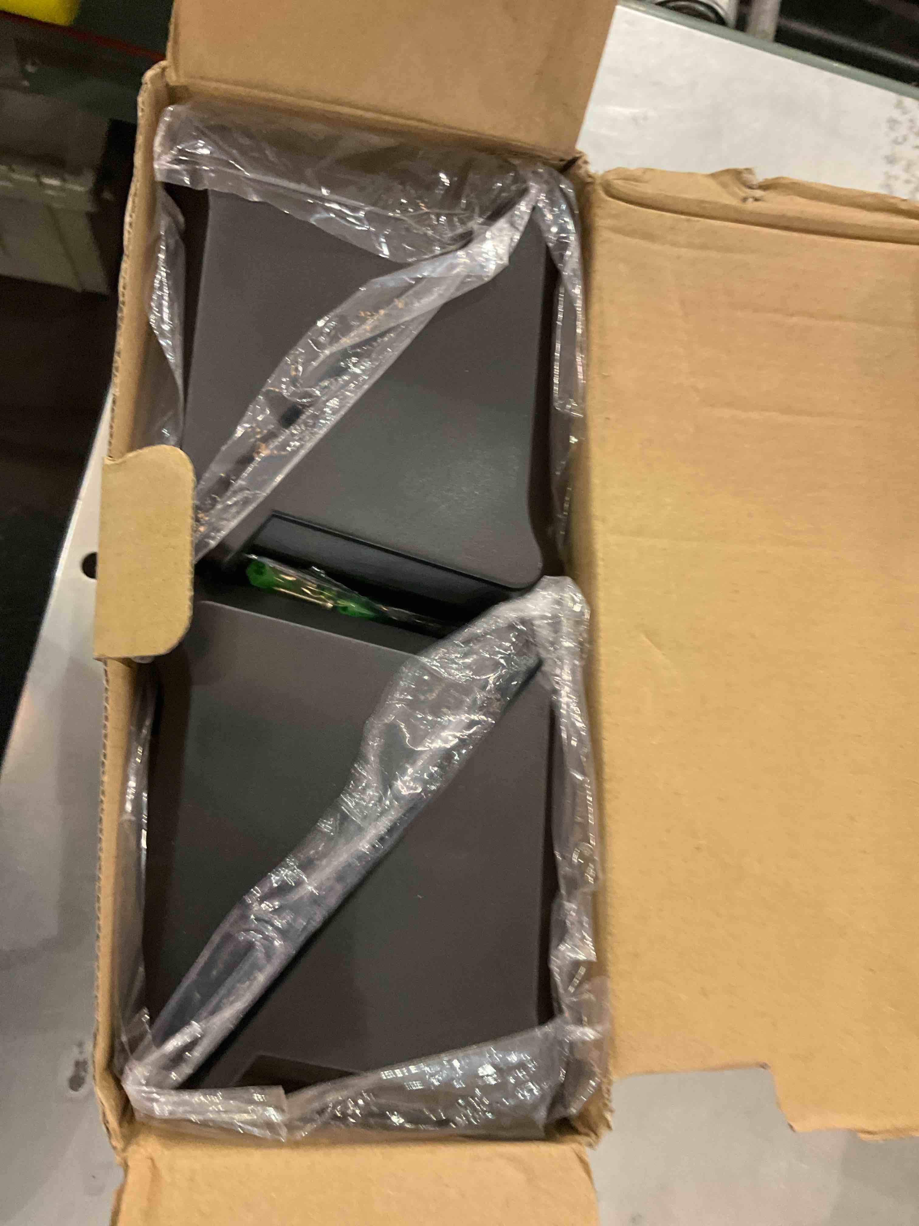 https://s3.amazonaws.com/lotting-images-prod/bidfta/EXS00467550_1695306847112.jpeg