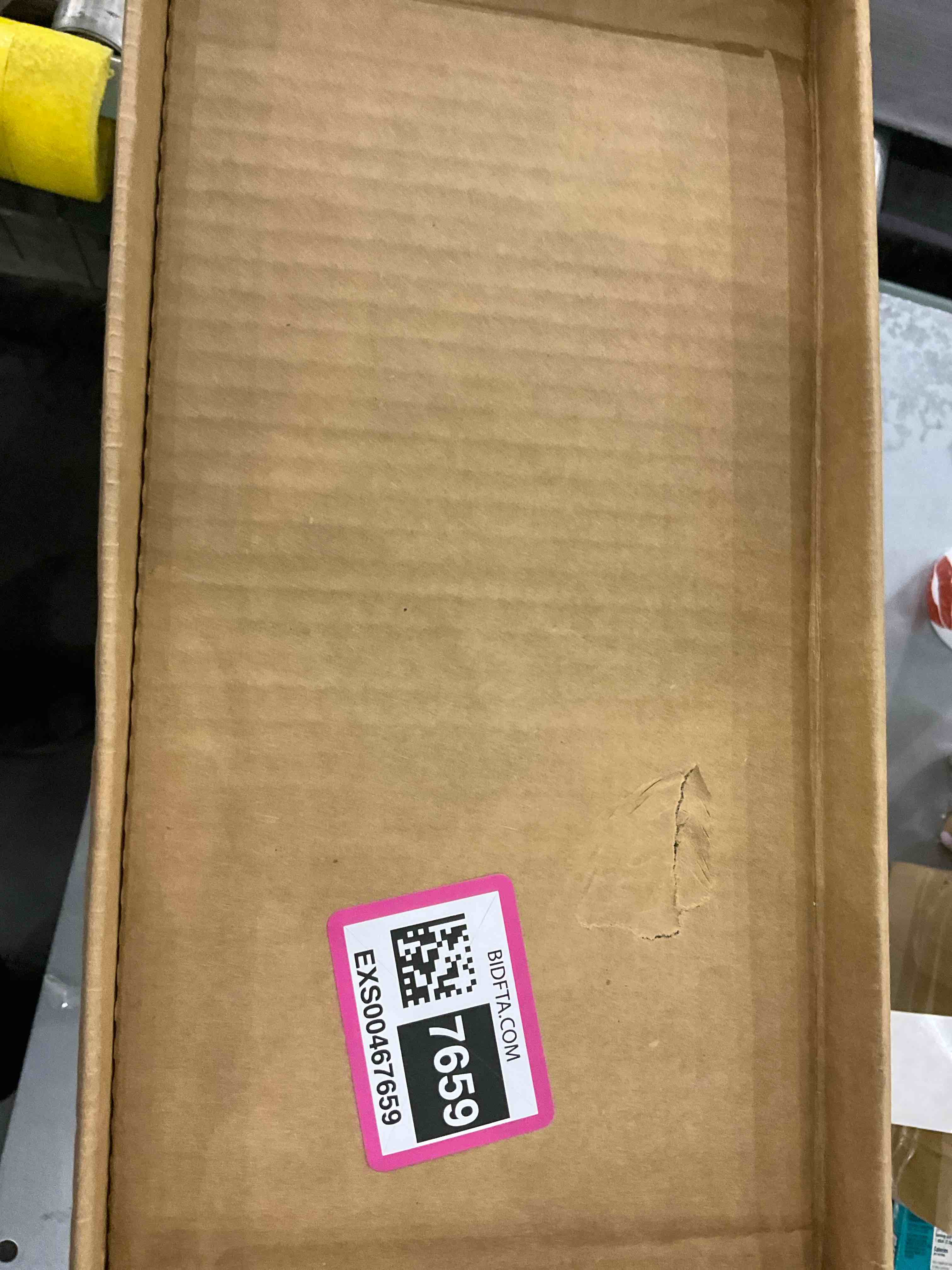 https://s3.amazonaws.com/lotting-images-prod/bidfta/EXS00467659_1695640506240.jpeg