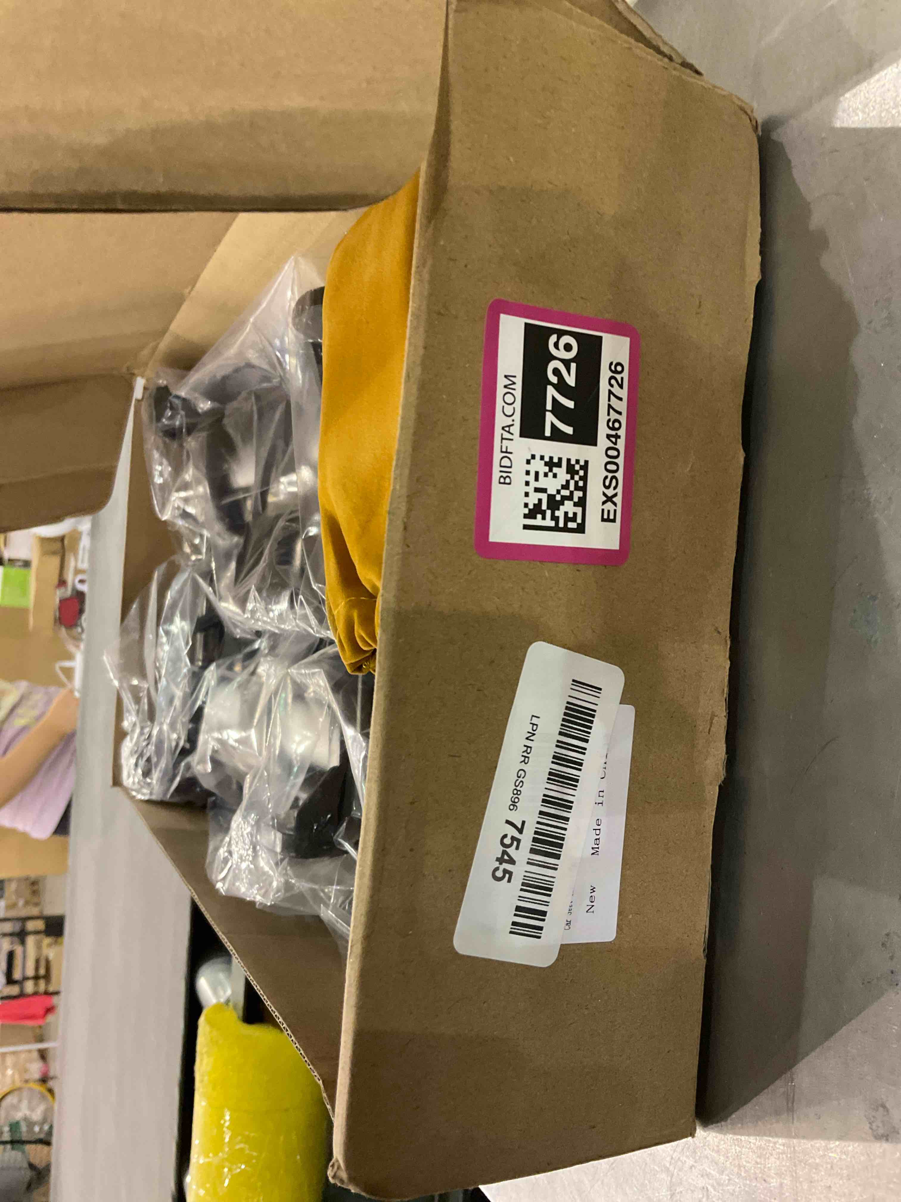 https://s3.amazonaws.com/lotting-images-prod/bidfta/EXS00467726_1695645534004.jpeg