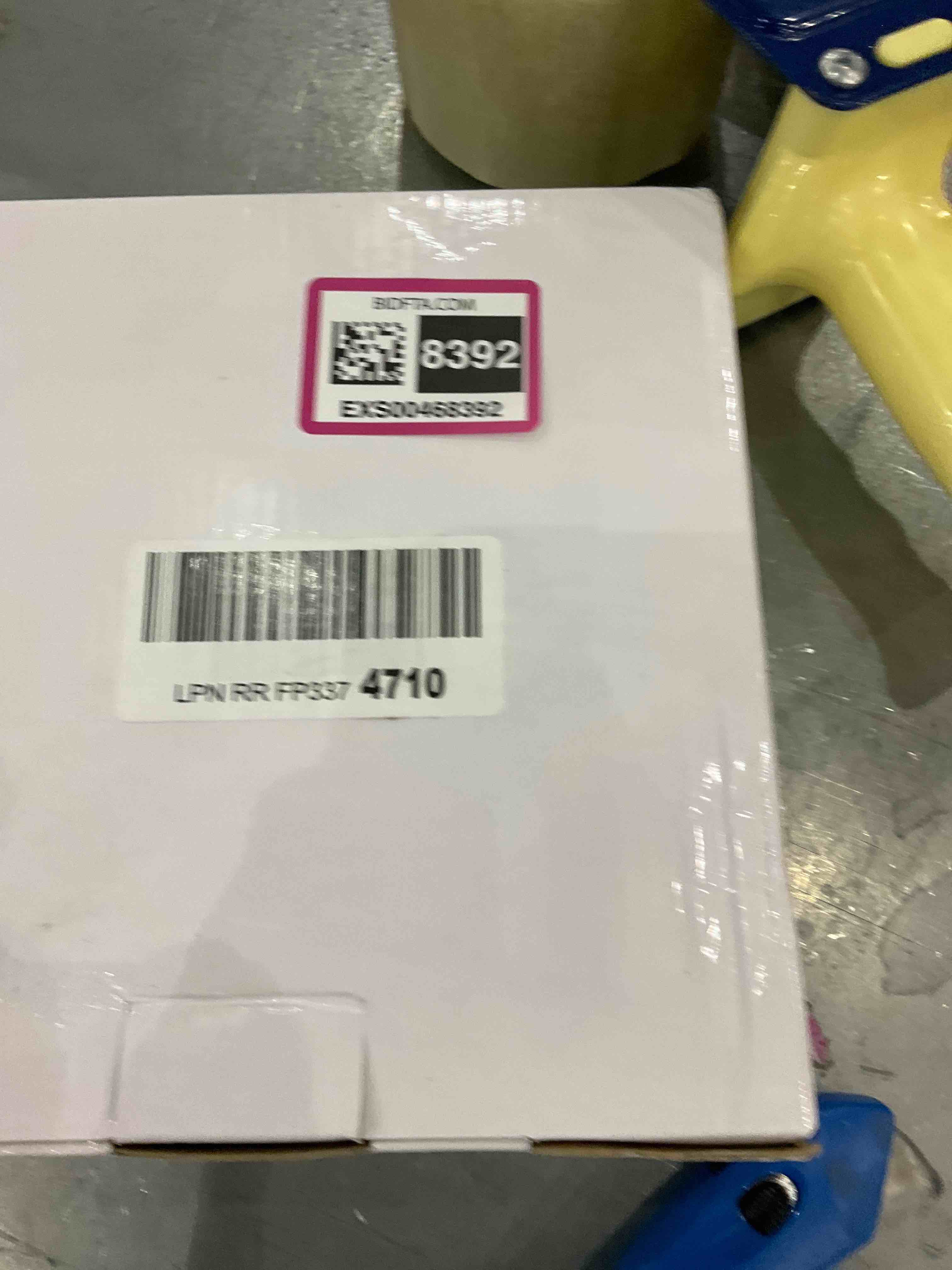 https://s3.amazonaws.com/lotting-images-prod/bidfta/EXS00468392_1695039233869.jpeg