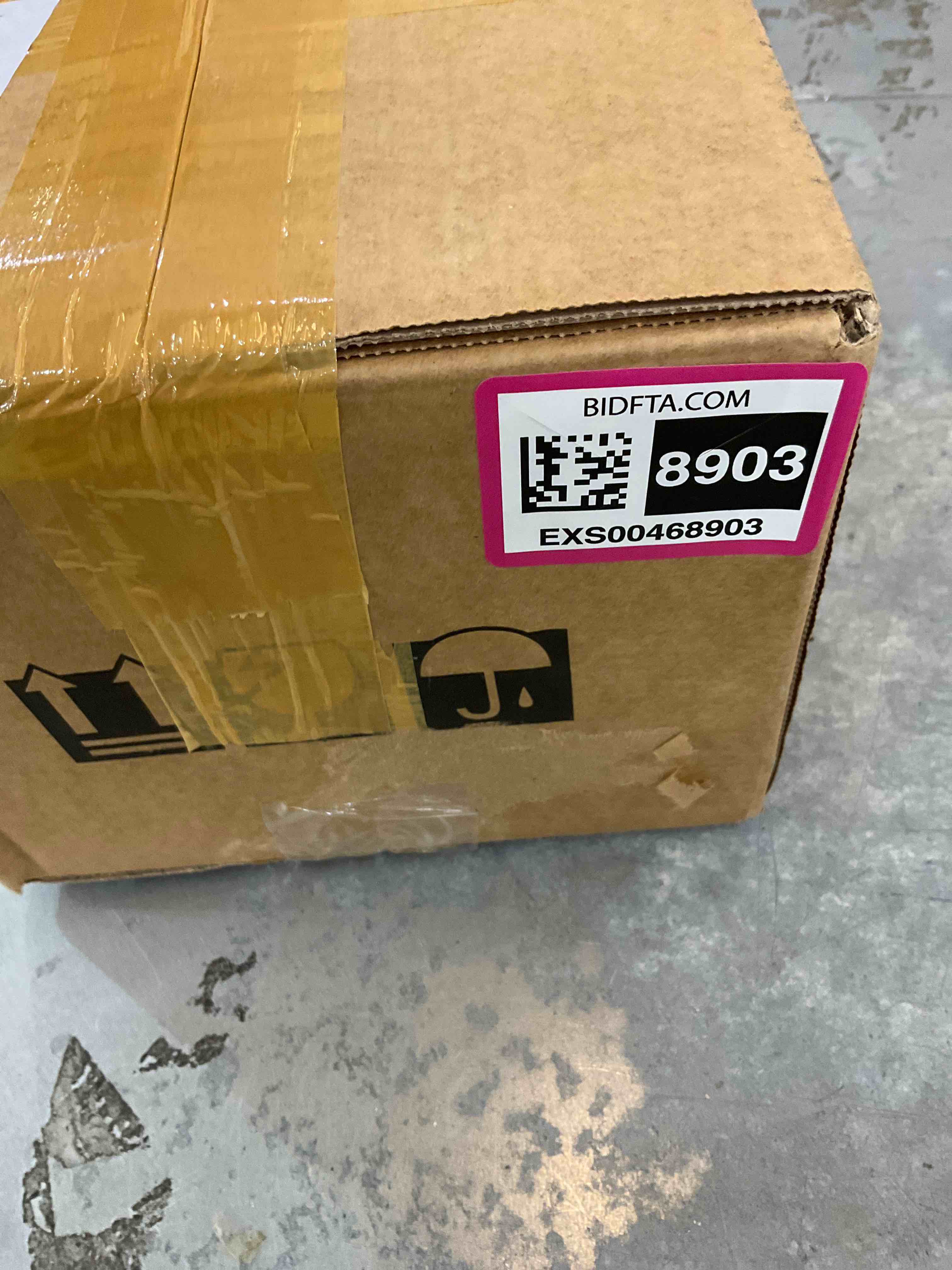 https://s3.amazonaws.com/lotting-images-prod/bidfta/EXS00468903_1694795894140.jpeg