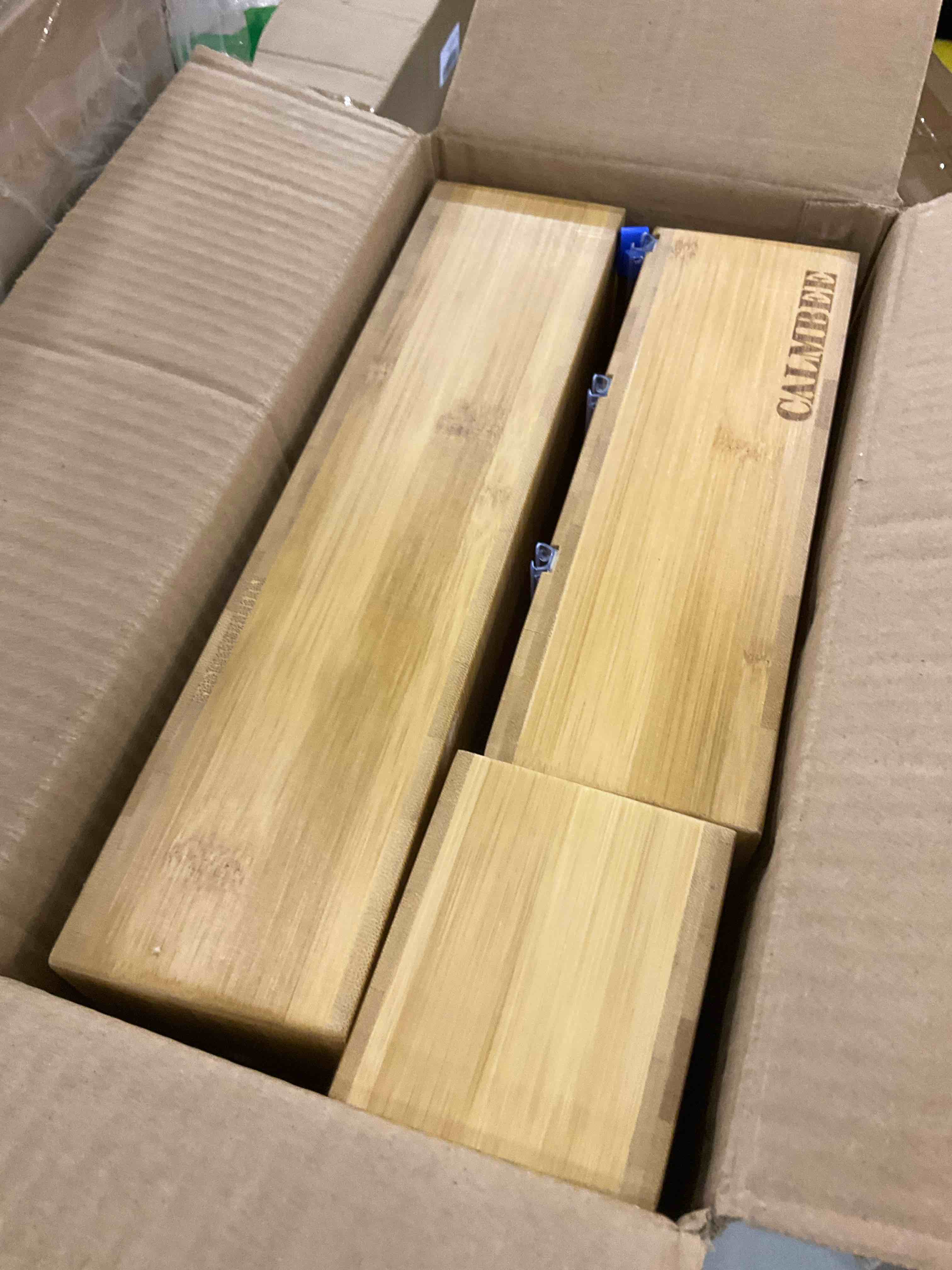 https://s3.amazonaws.com/lotting-images-prod/bidfta/EXS00469322_1695306626522.jpeg