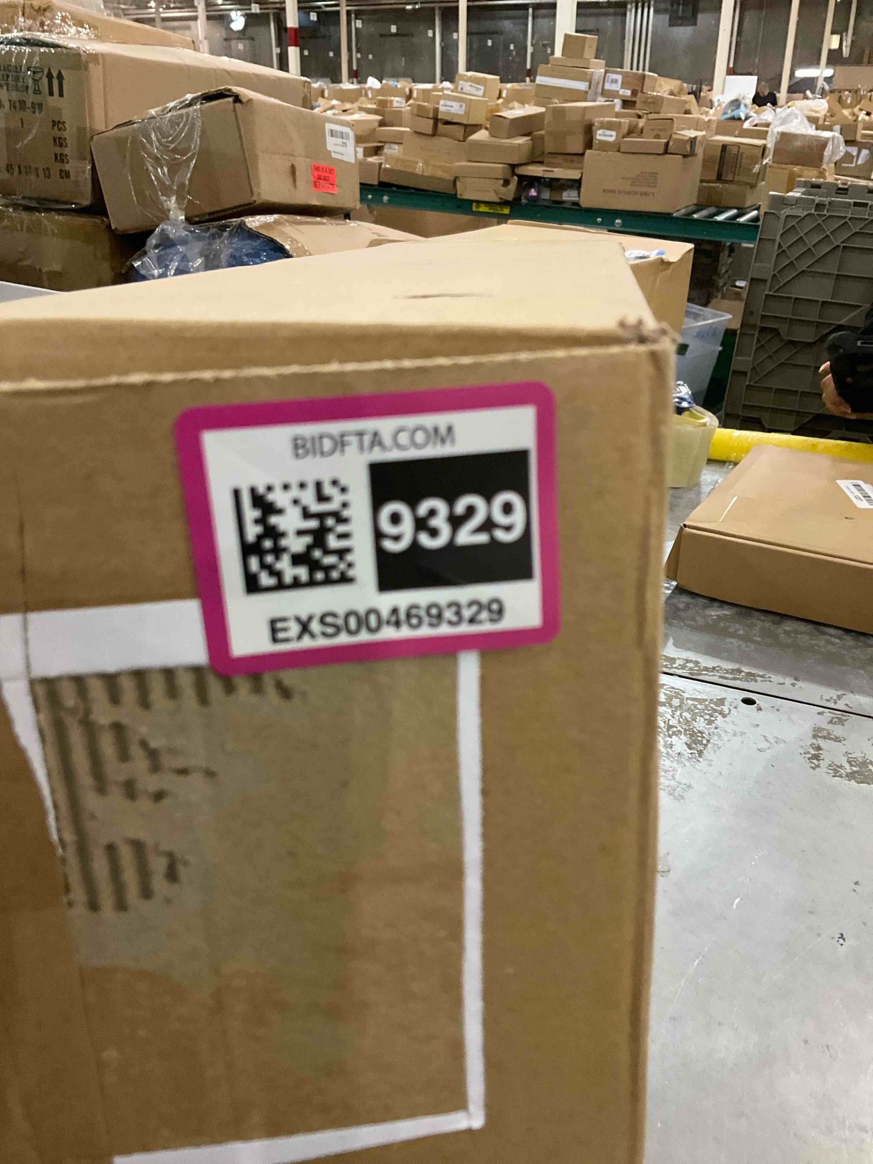 https://s3.amazonaws.com/lotting-images-prod/bidfta/EXS00469329_1695307108721.jpeg