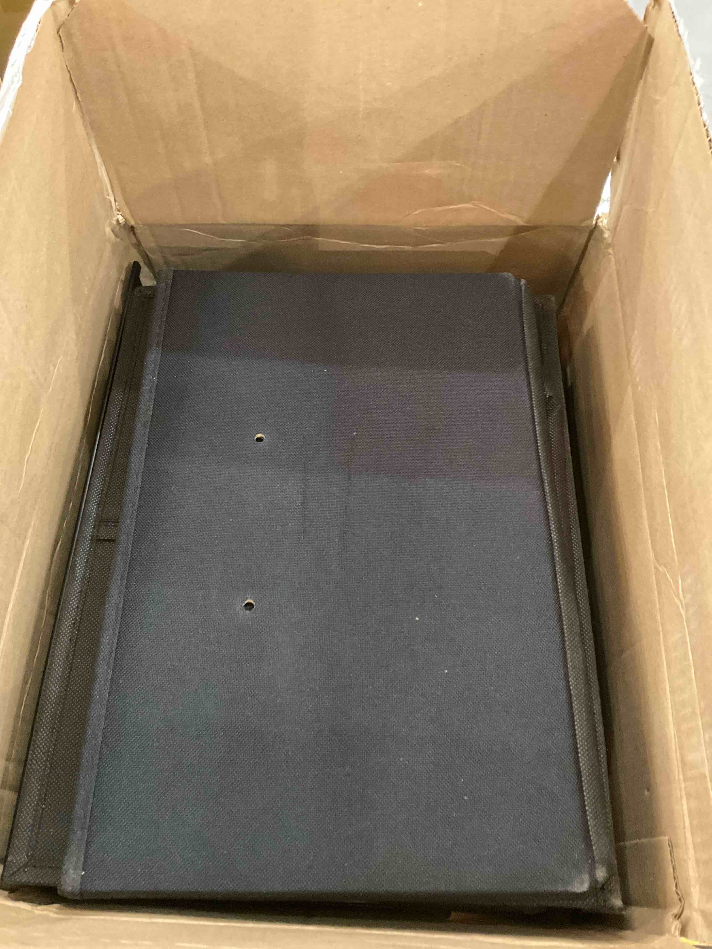 https://s3.amazonaws.com/lotting-images-prod/bidfta/EXS00469371_1695322259876.jpeg