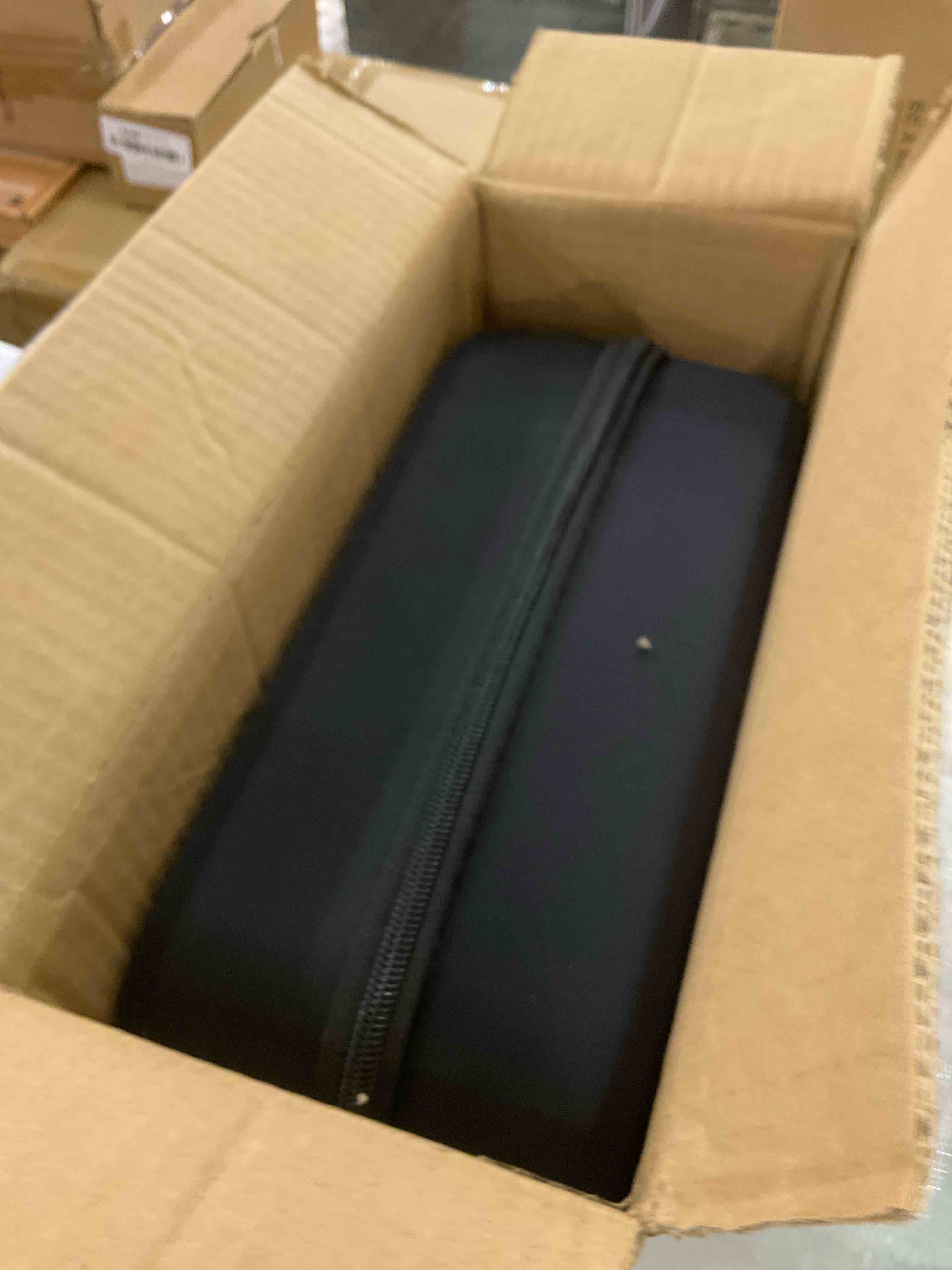 https://s3.amazonaws.com/lotting-images-prod/bidfta/EXS00469380_1695322963513.jpeg