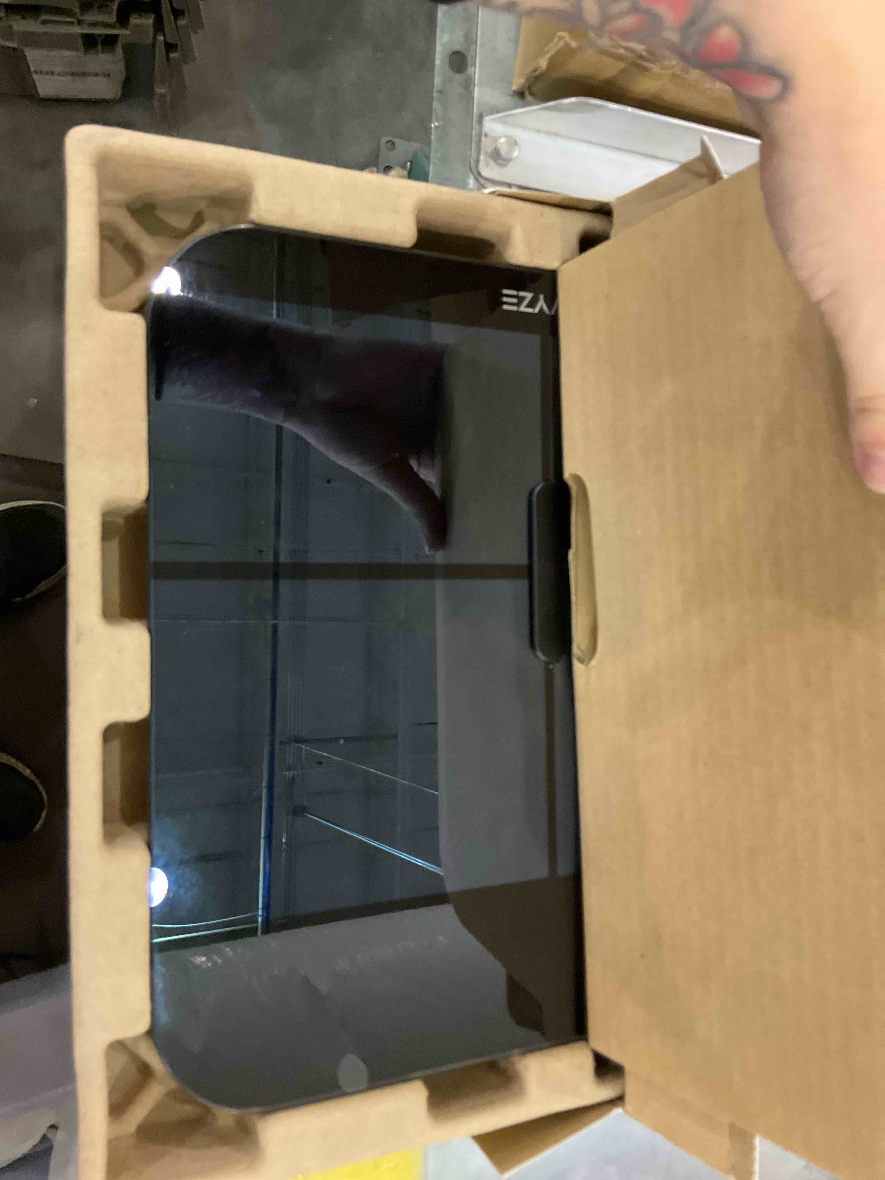 https://s3.amazonaws.com/lotting-images-prod/bidfta/EXS00469437_1695389475514.jpeg