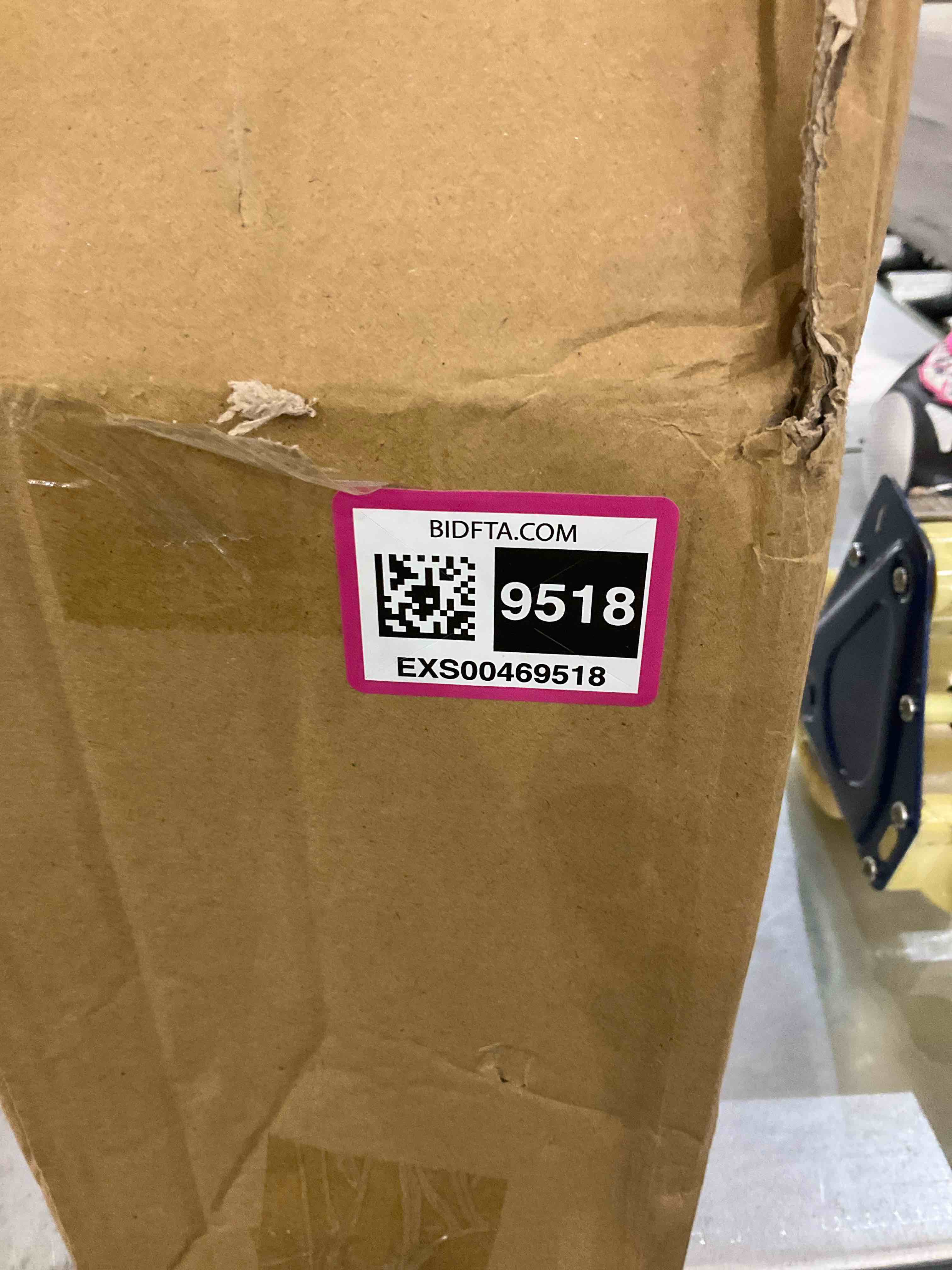https://s3.amazonaws.com/lotting-images-prod/bidfta/EXS00469518_1695823537829.jpeg