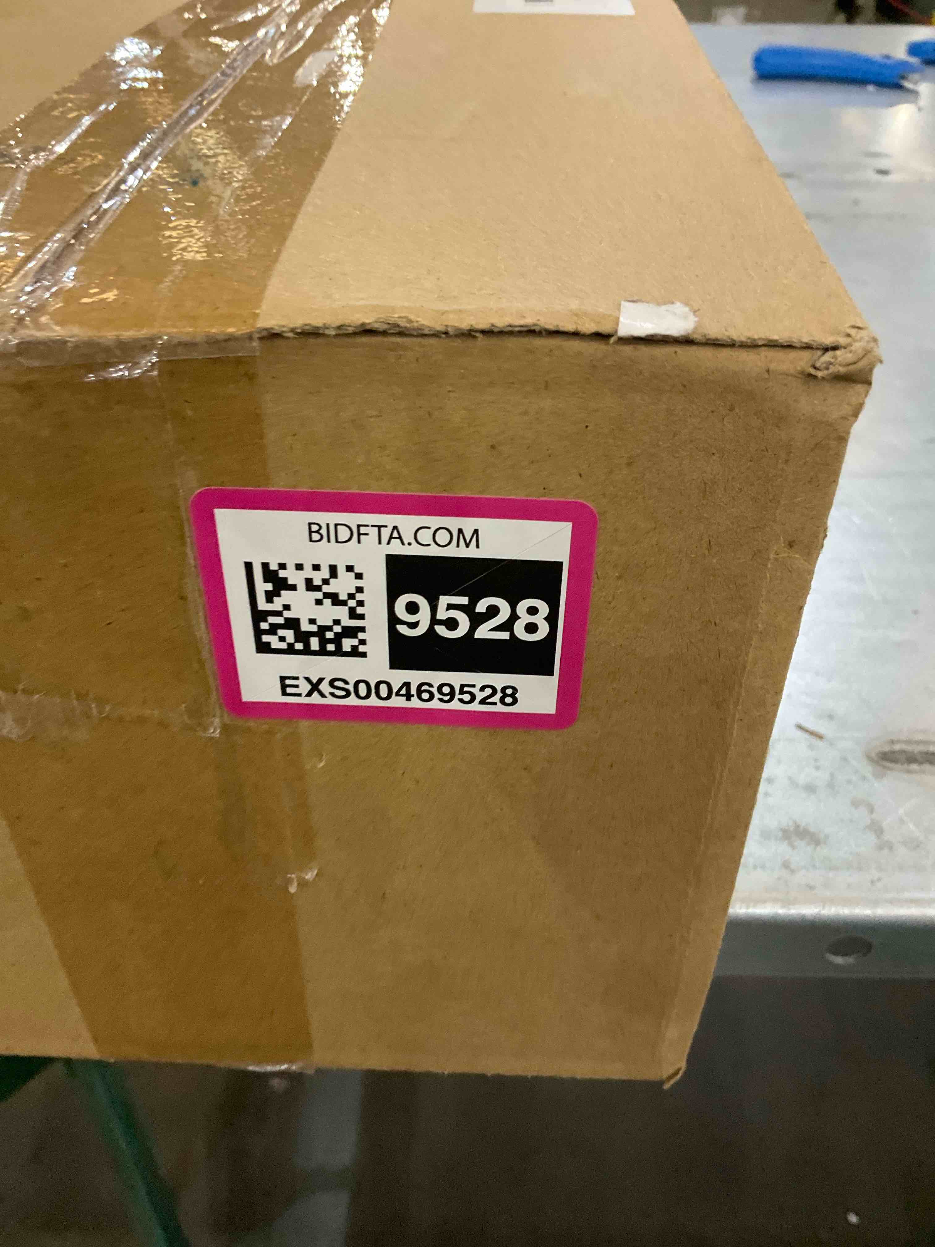 https://s3.amazonaws.com/lotting-images-prod/bidfta/EXS00469528_1695824391381.jpeg