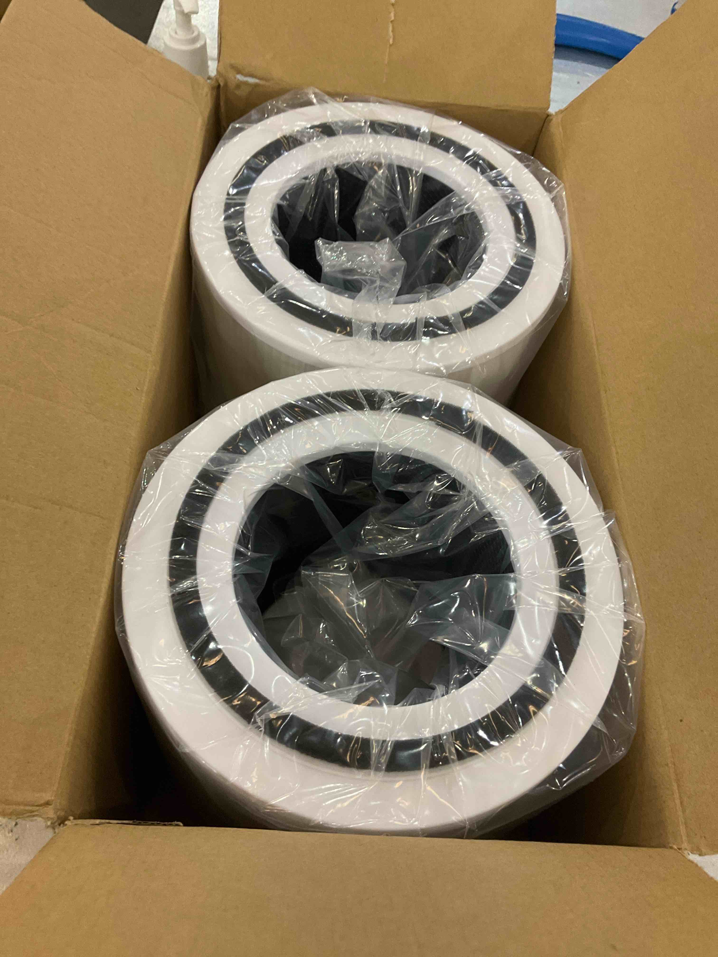 https://s3.amazonaws.com/lotting-images-prod/bidfta/EXS00469528_1695824408231.jpeg