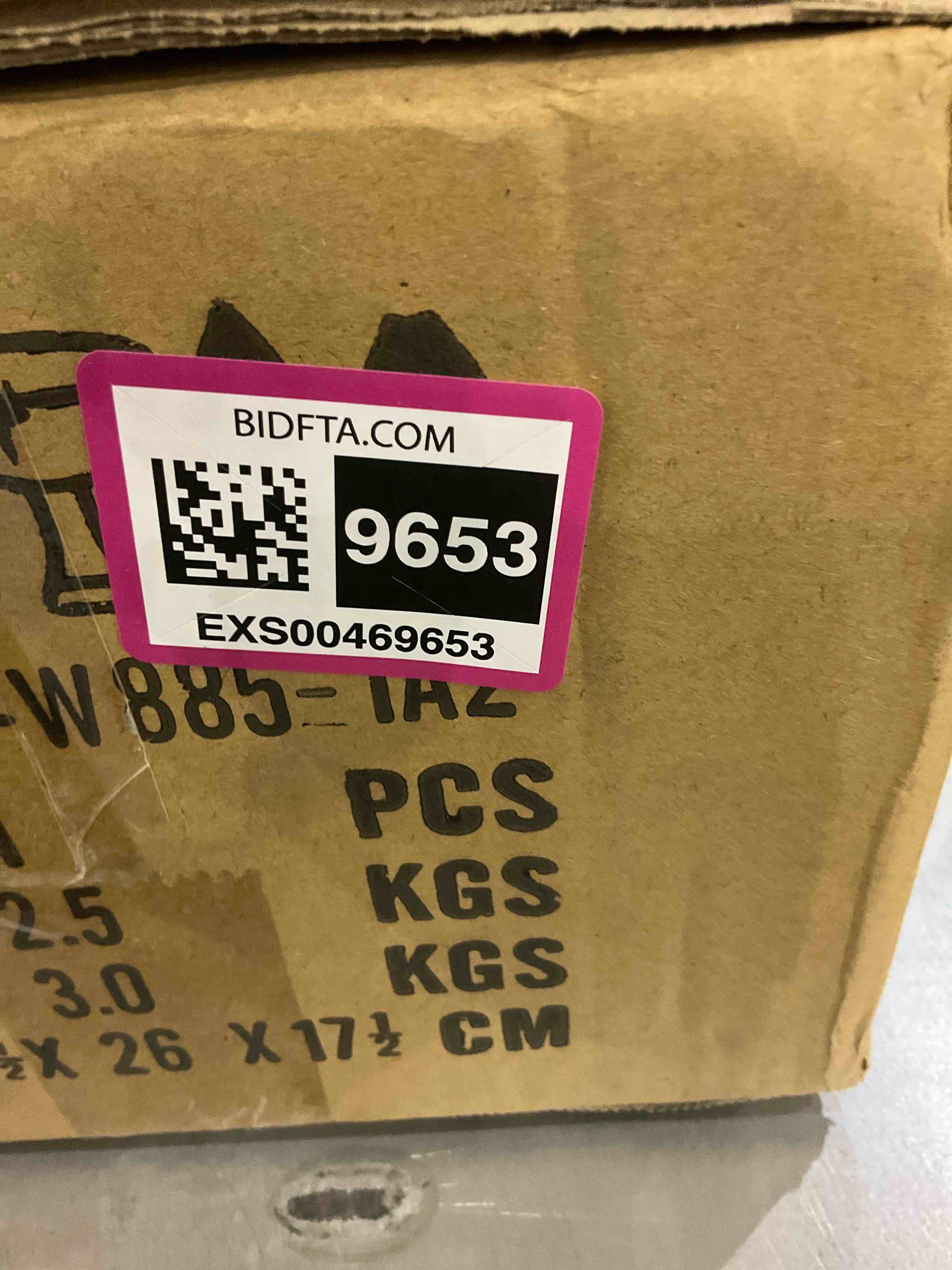 https://s3.amazonaws.com/lotting-images-prod/bidfta/EXS00469653_1695903693276.jpeg
