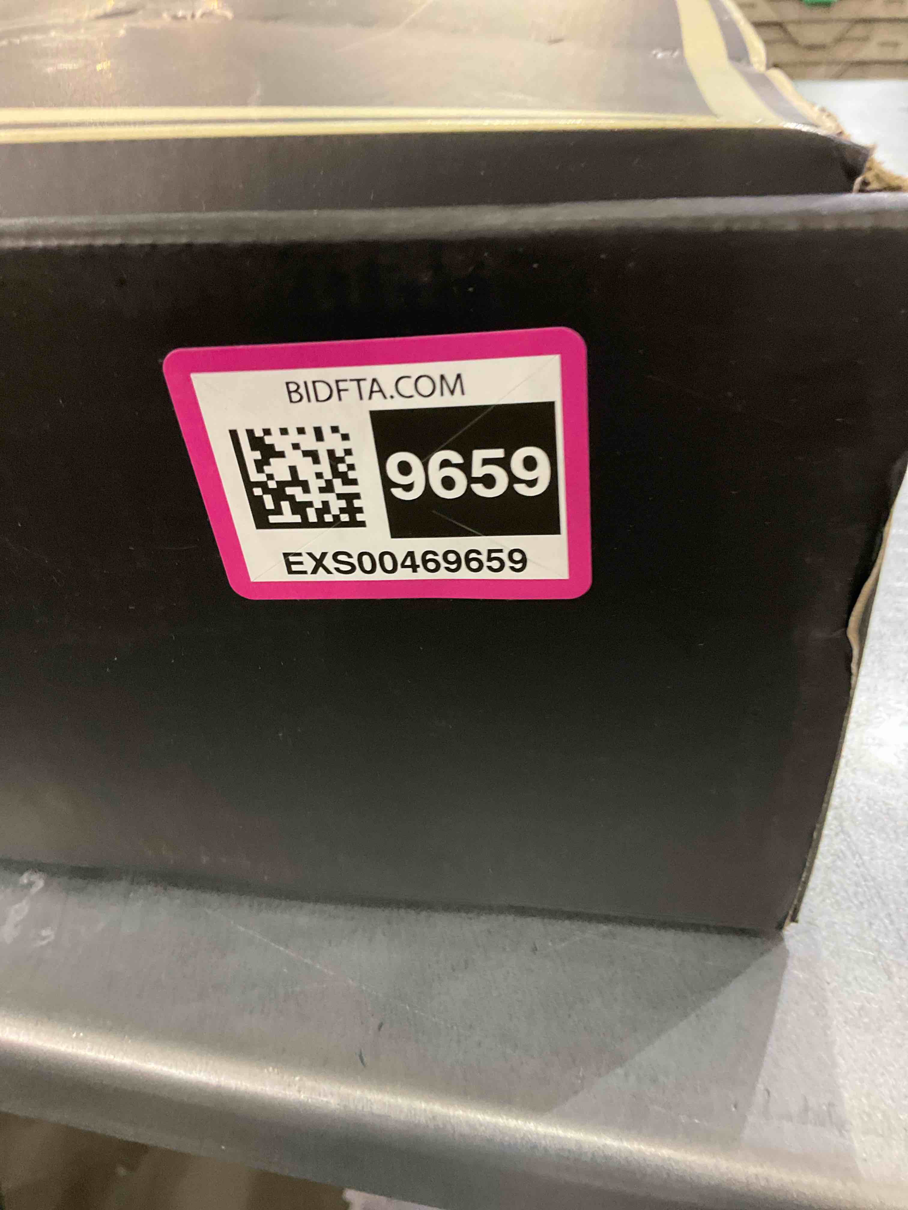 https://s3.amazonaws.com/lotting-images-prod/bidfta/EXS00469659_1695904221601.jpeg