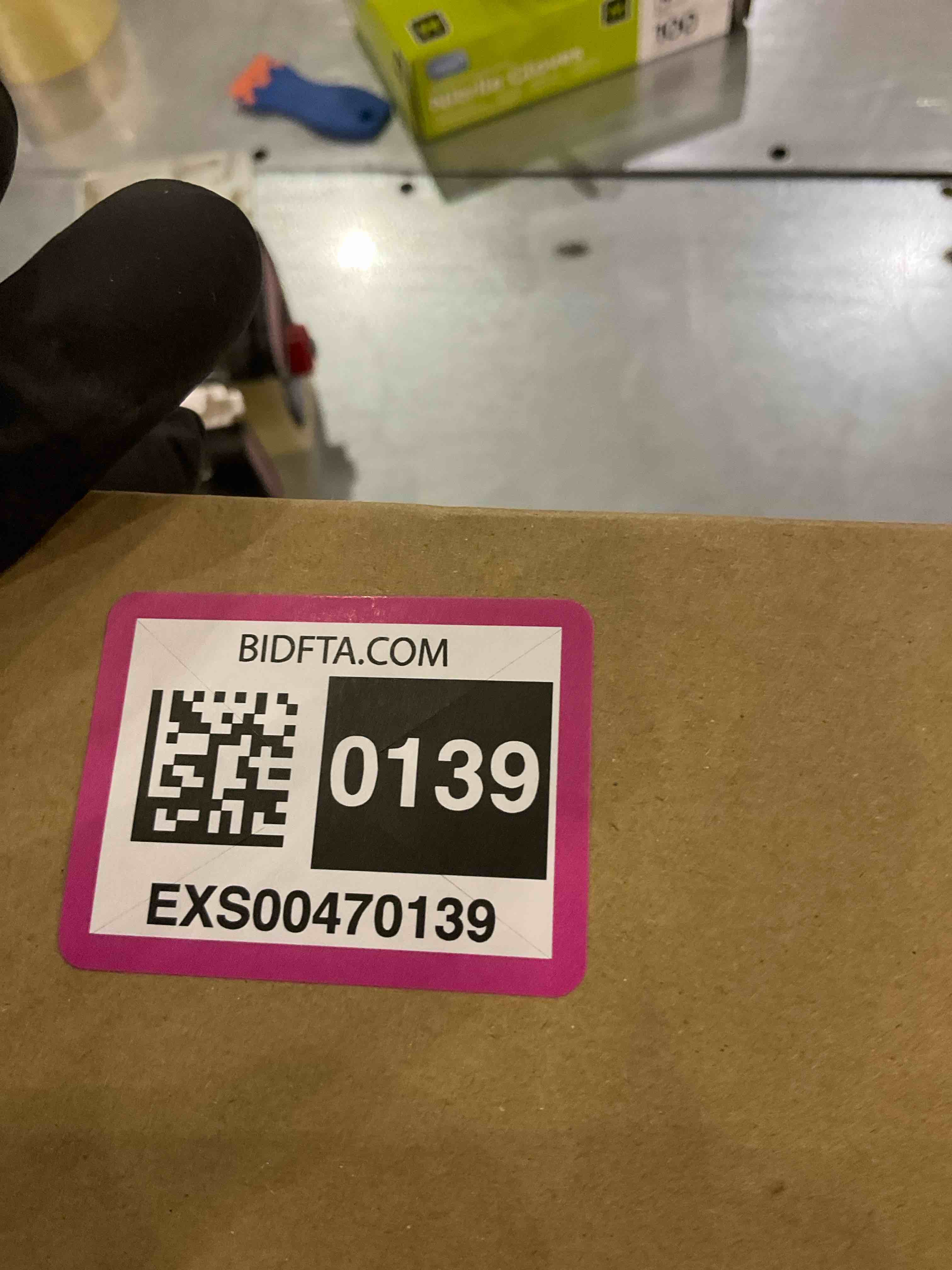 https://s3.amazonaws.com/lotting-images-prod/bidfta/EXS00470139_1696506907540.jpeg