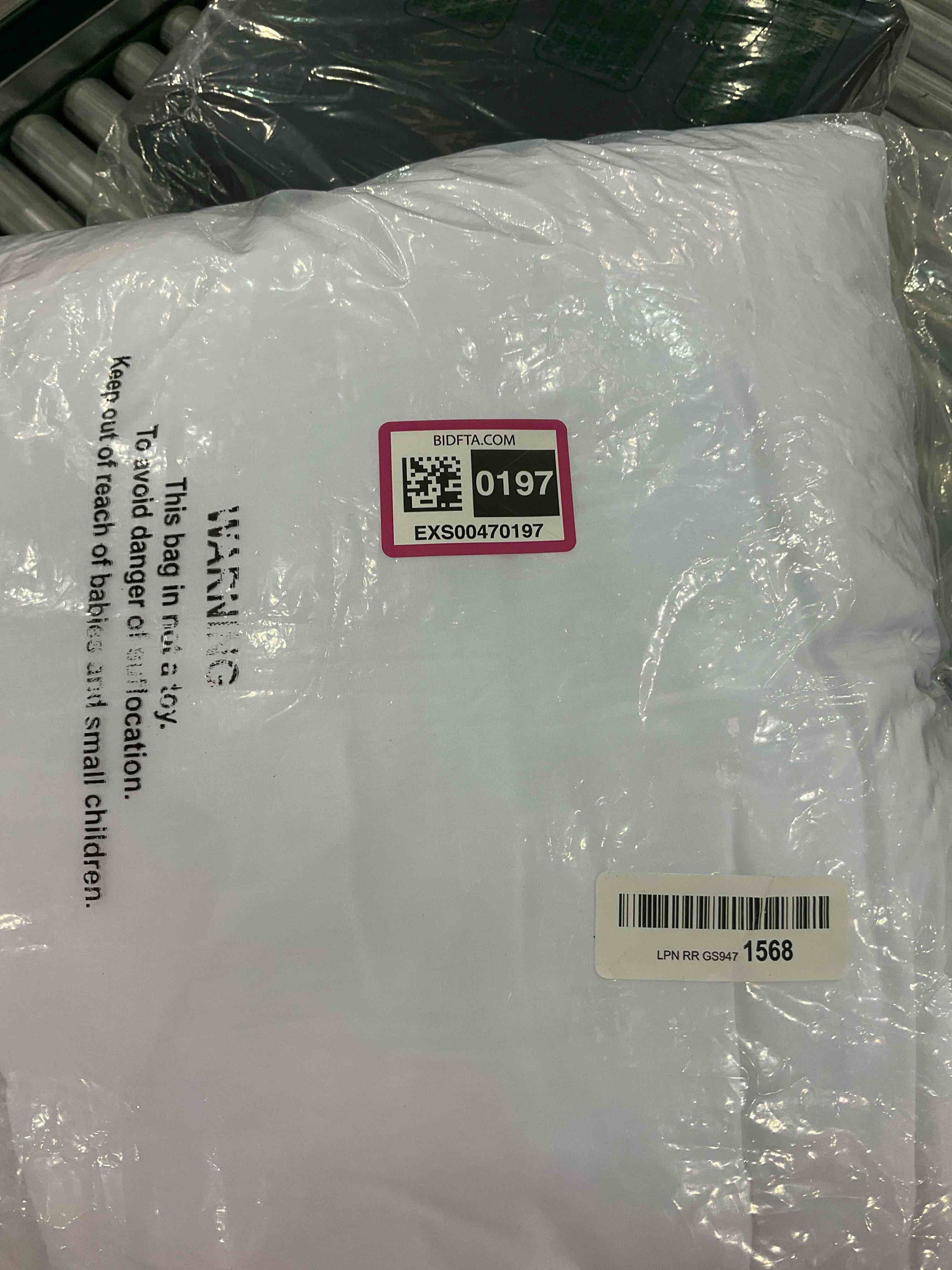 https://s3.amazonaws.com/lotting-images-prod/bidfta/EXS00470197_1696516420405.jpeg