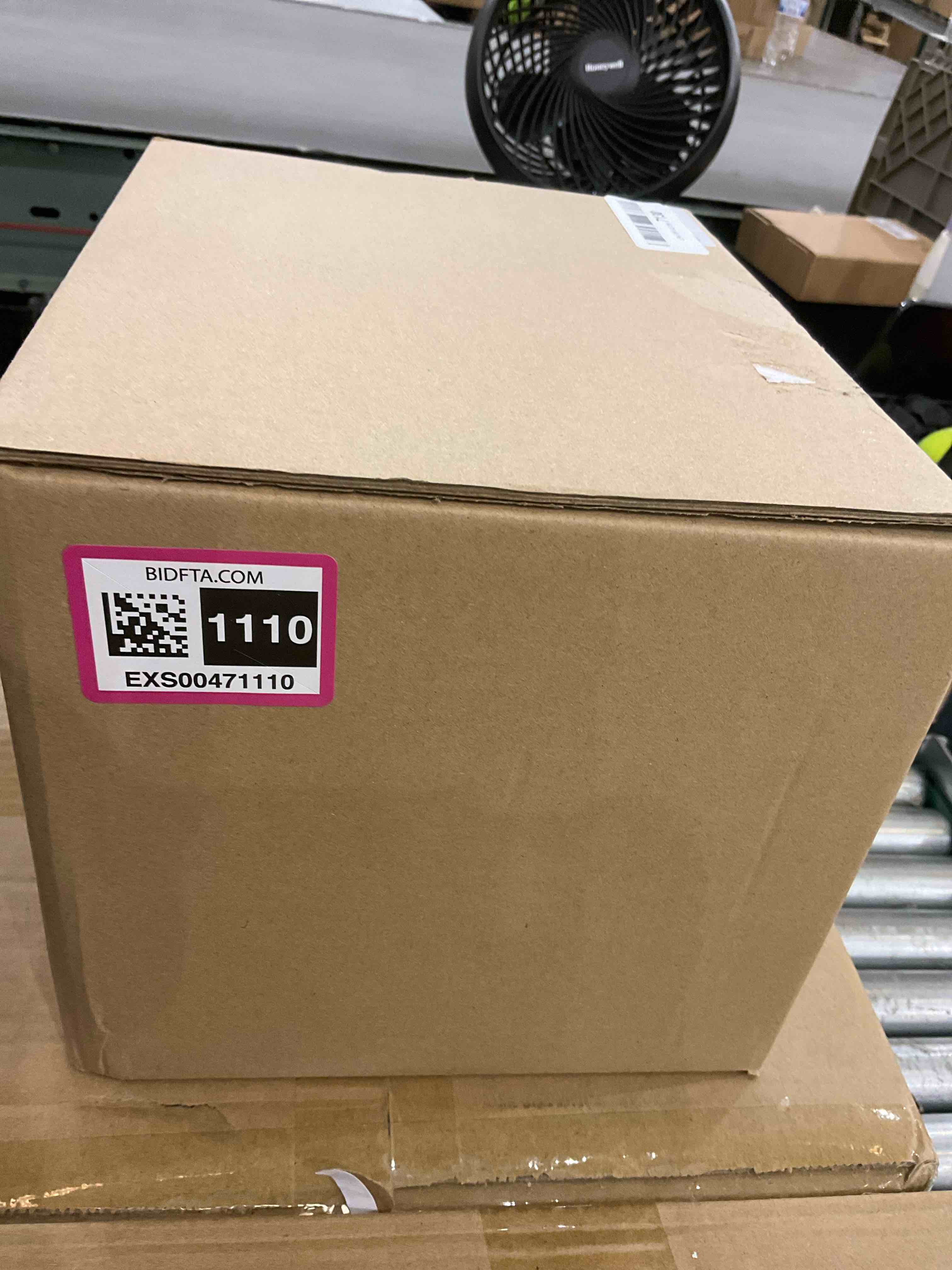 https://s3.amazonaws.com/lotting-images-prod/bidfta/EXS00471110_1696524679867.jpeg