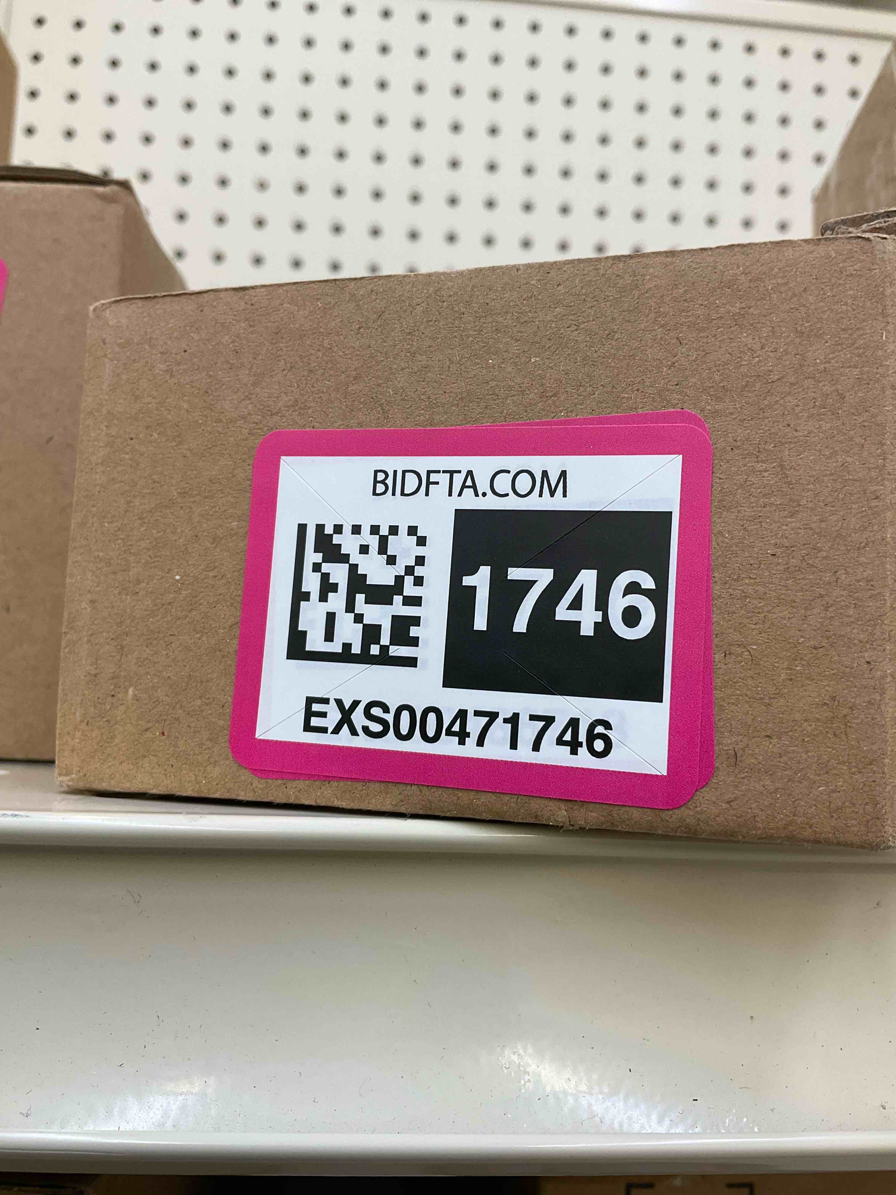https://s3.amazonaws.com/lotting-images-prod/bidfta/EXS00471746_1697657920494.jpeg