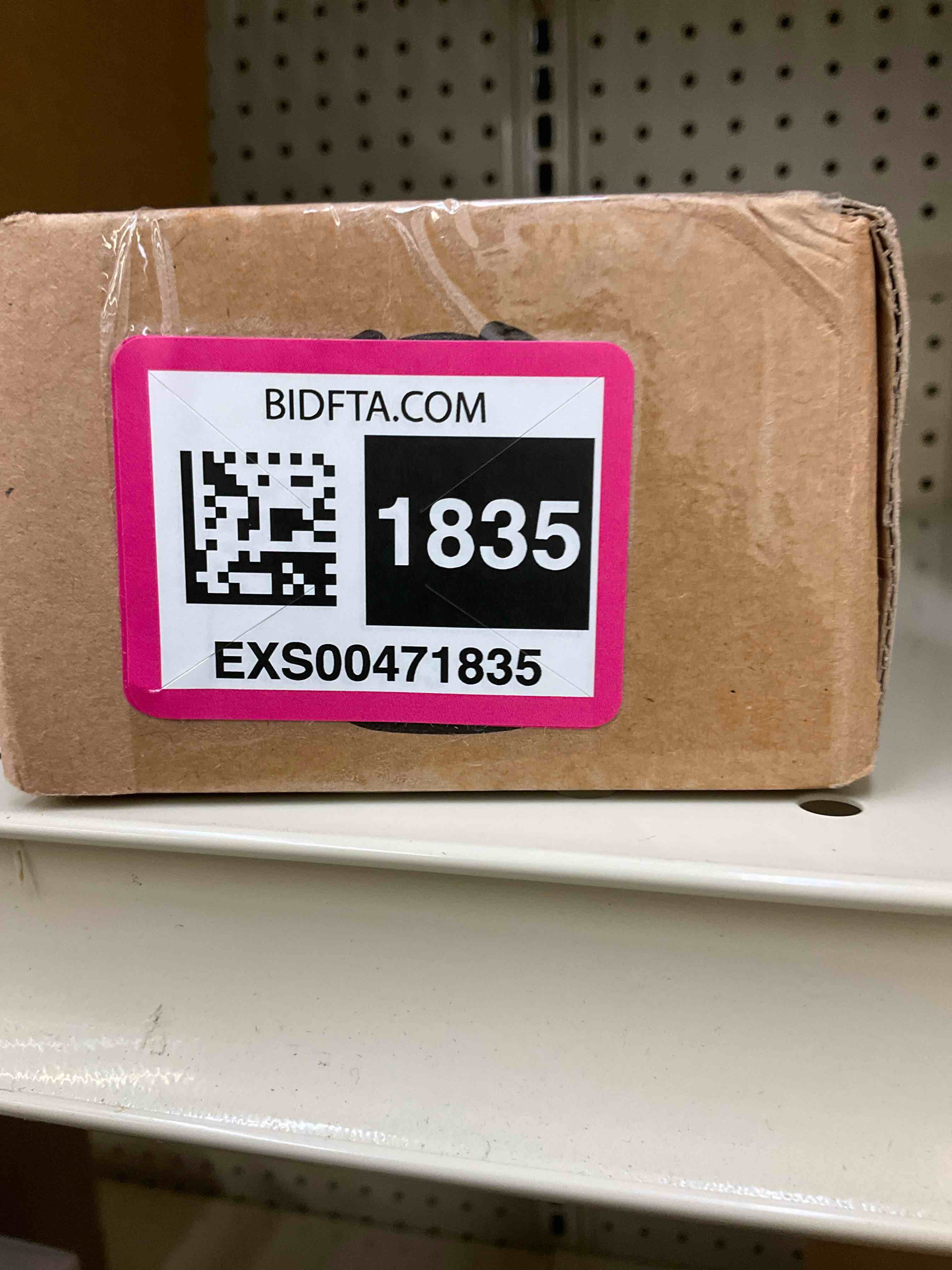 https://s3.amazonaws.com/lotting-images-prod/bidfta/EXS00471835_1697742813876.jpeg