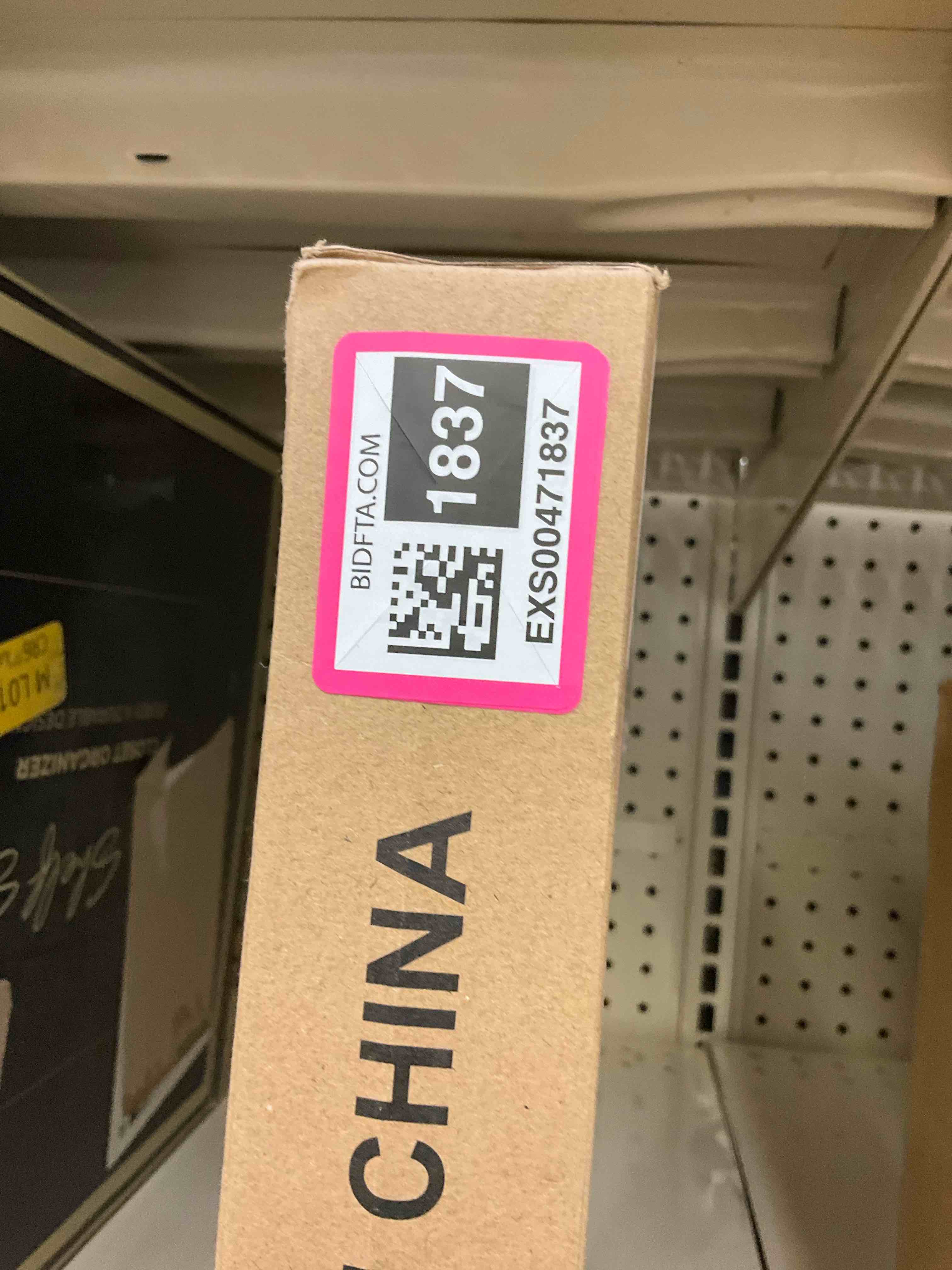 https://s3.amazonaws.com/lotting-images-prod/bidfta/EXS00471837_1697742897790.jpeg