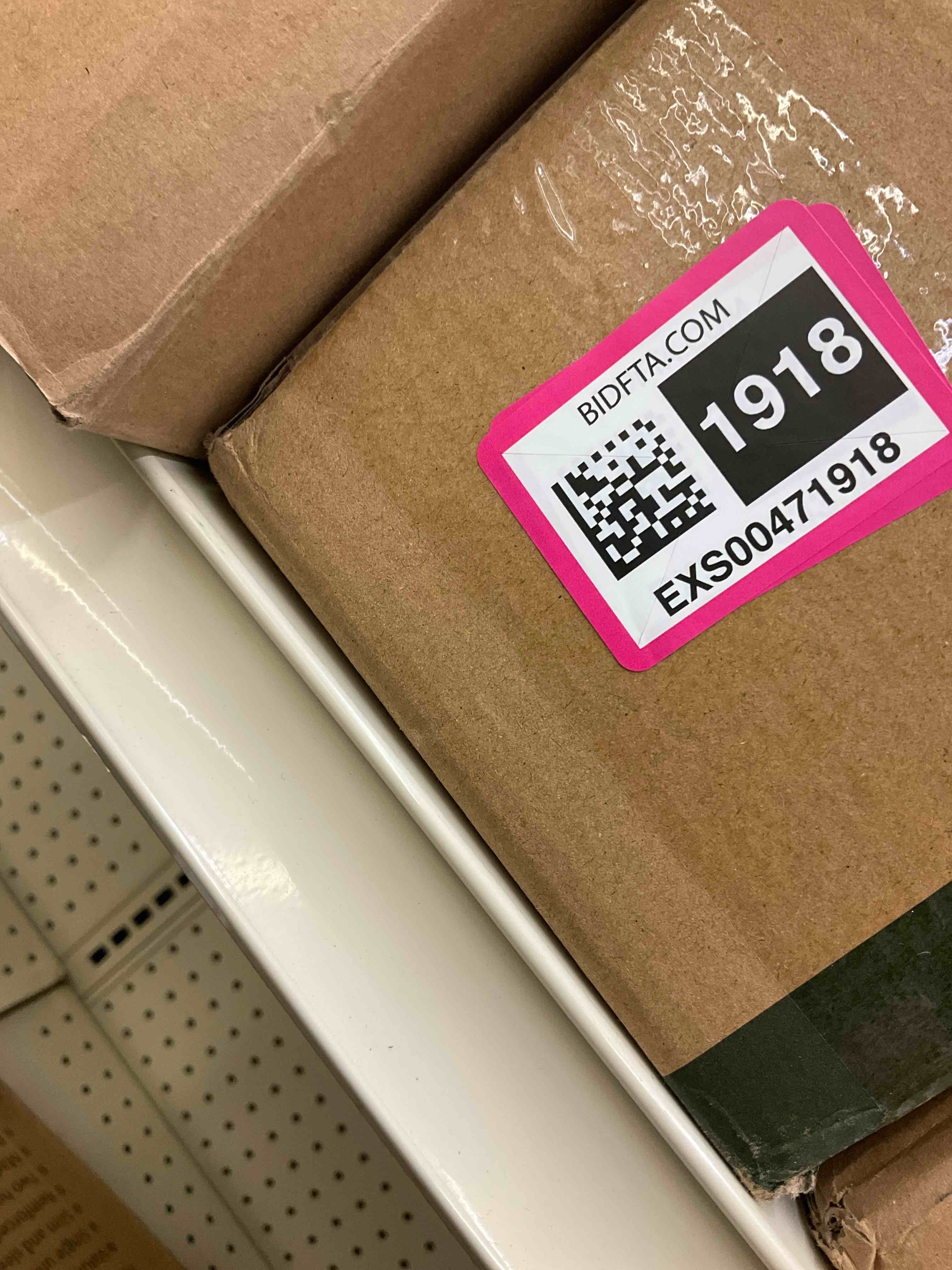 https://s3.amazonaws.com/lotting-images-prod/bidfta/EXS00471918_1697826817144.jpeg