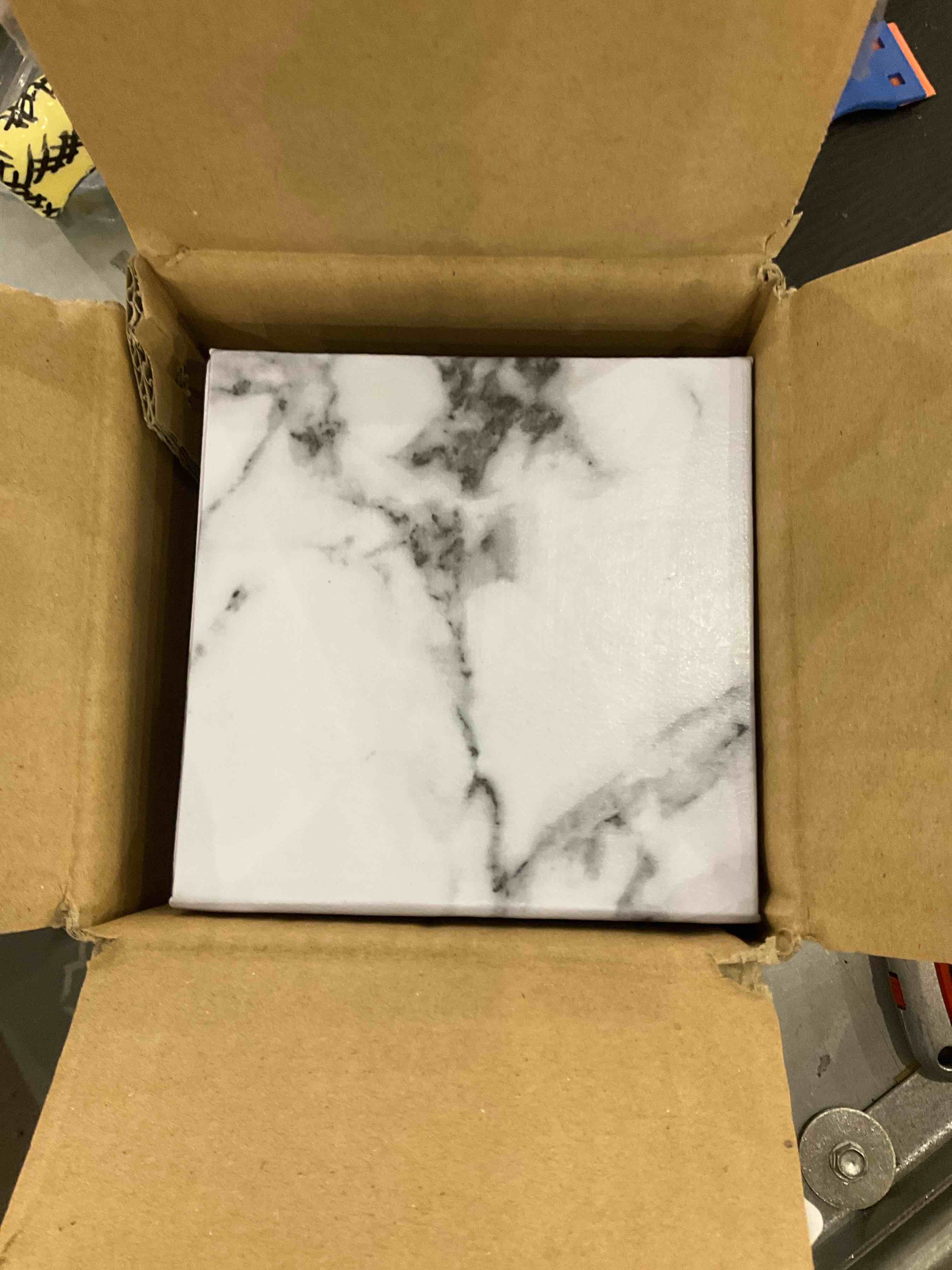 https://s3.amazonaws.com/lotting-images-prod/bidfta/EXS00472001_1697572464288.jpeg