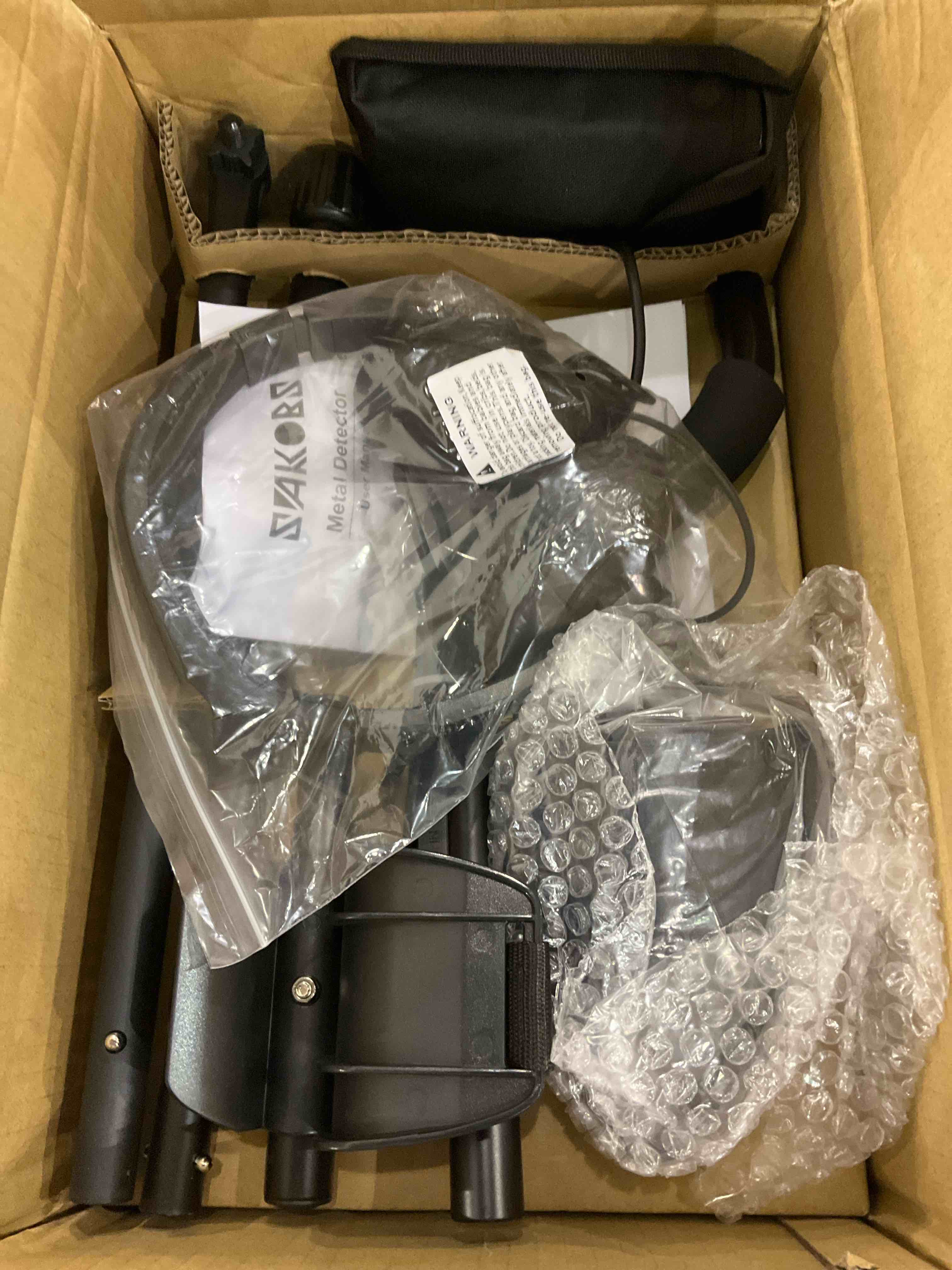 https://s3.amazonaws.com/lotting-images-prod/bidfta/EXS00472217_1697718578082.jpeg