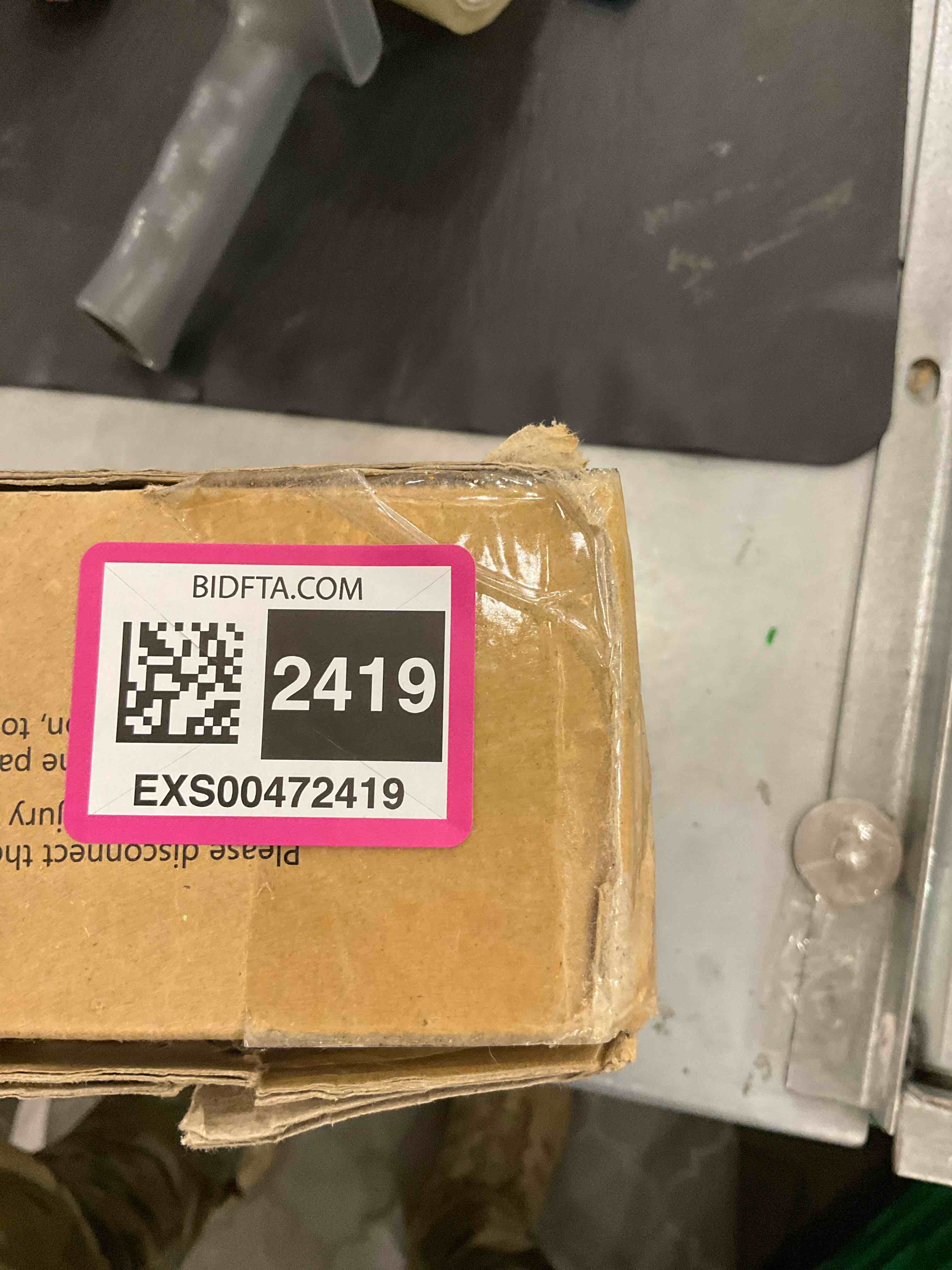 https://s3.amazonaws.com/lotting-images-prod/bidfta/EXS00472419_1697740511901.jpeg