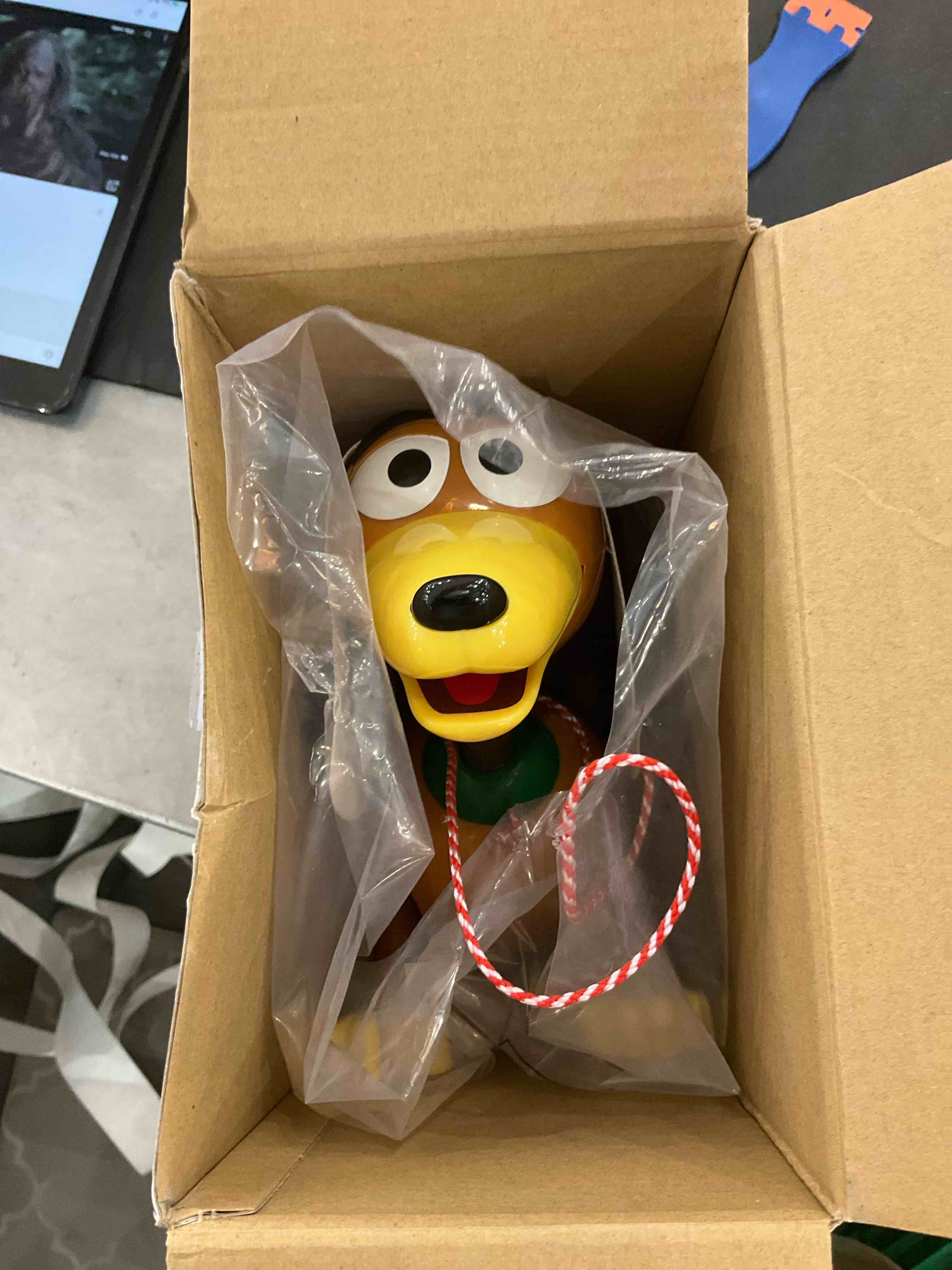 https://s3.amazonaws.com/lotting-images-prod/bidfta/EXS00472423_1697740786036.jpeg