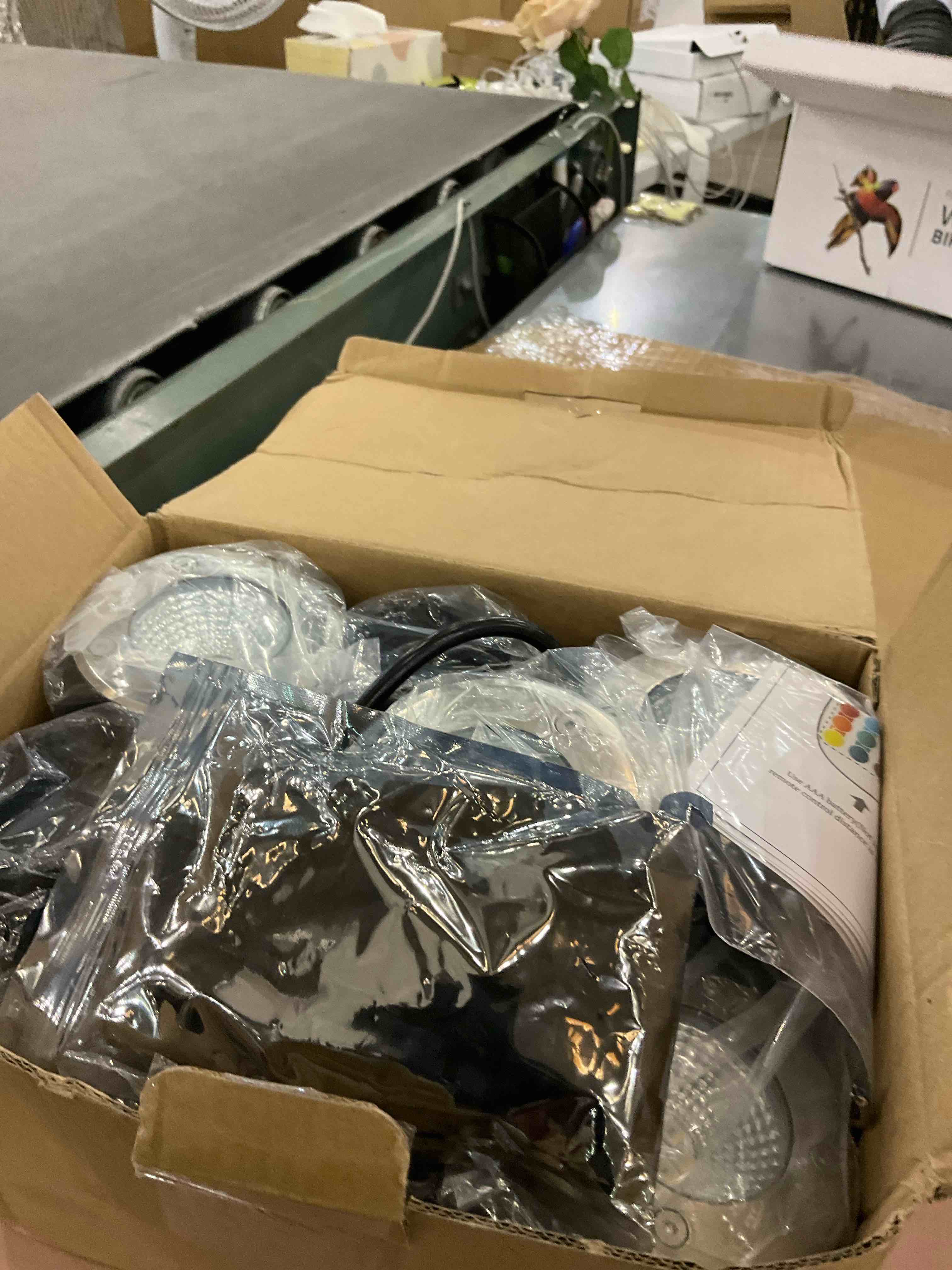 https://s3.amazonaws.com/lotting-images-prod/bidfta/EXS00472928_1697469290633.jpeg