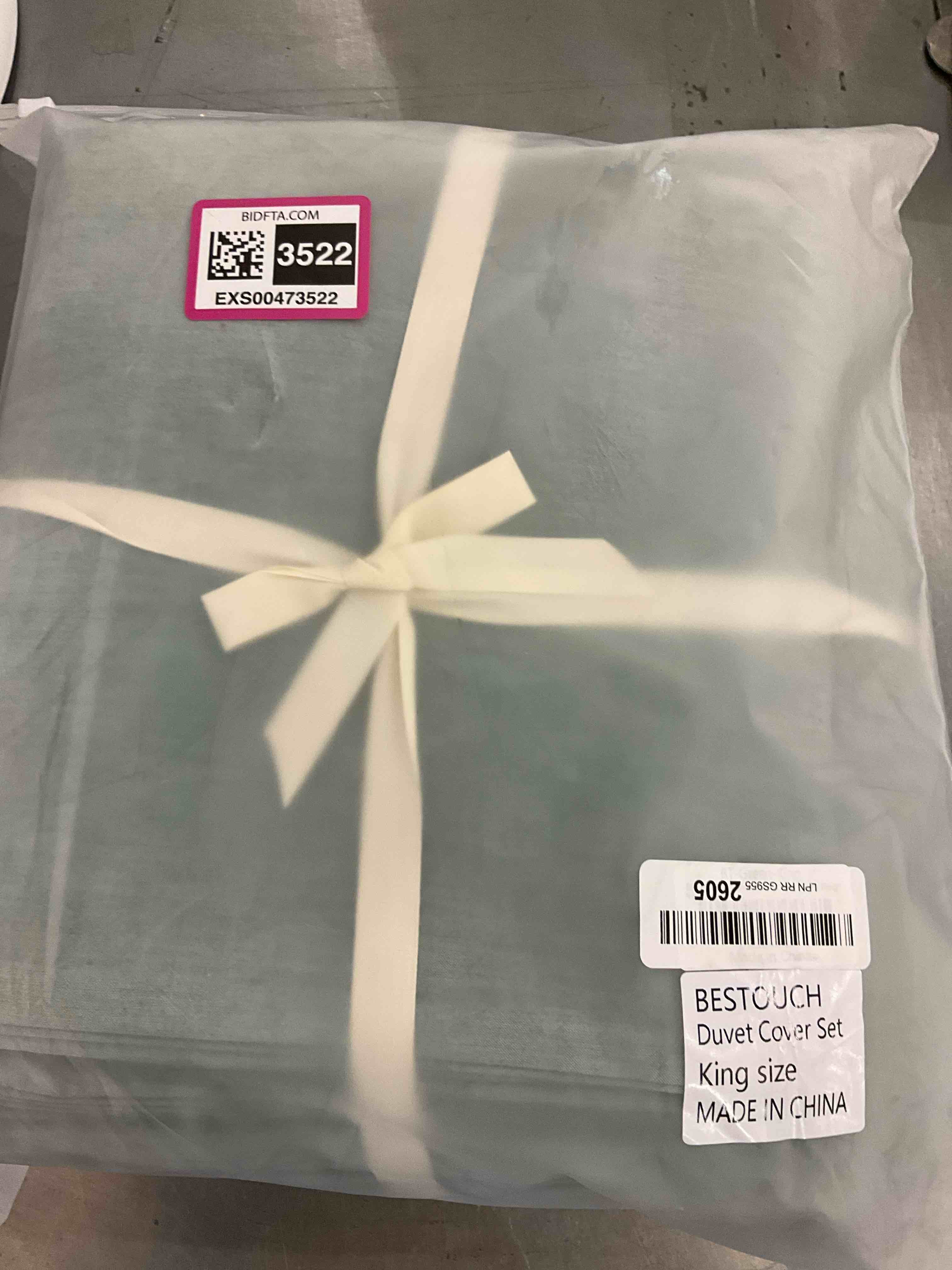 https://s3.amazonaws.com/lotting-images-prod/bidfta/EXS00473522_1696524577055.jpeg