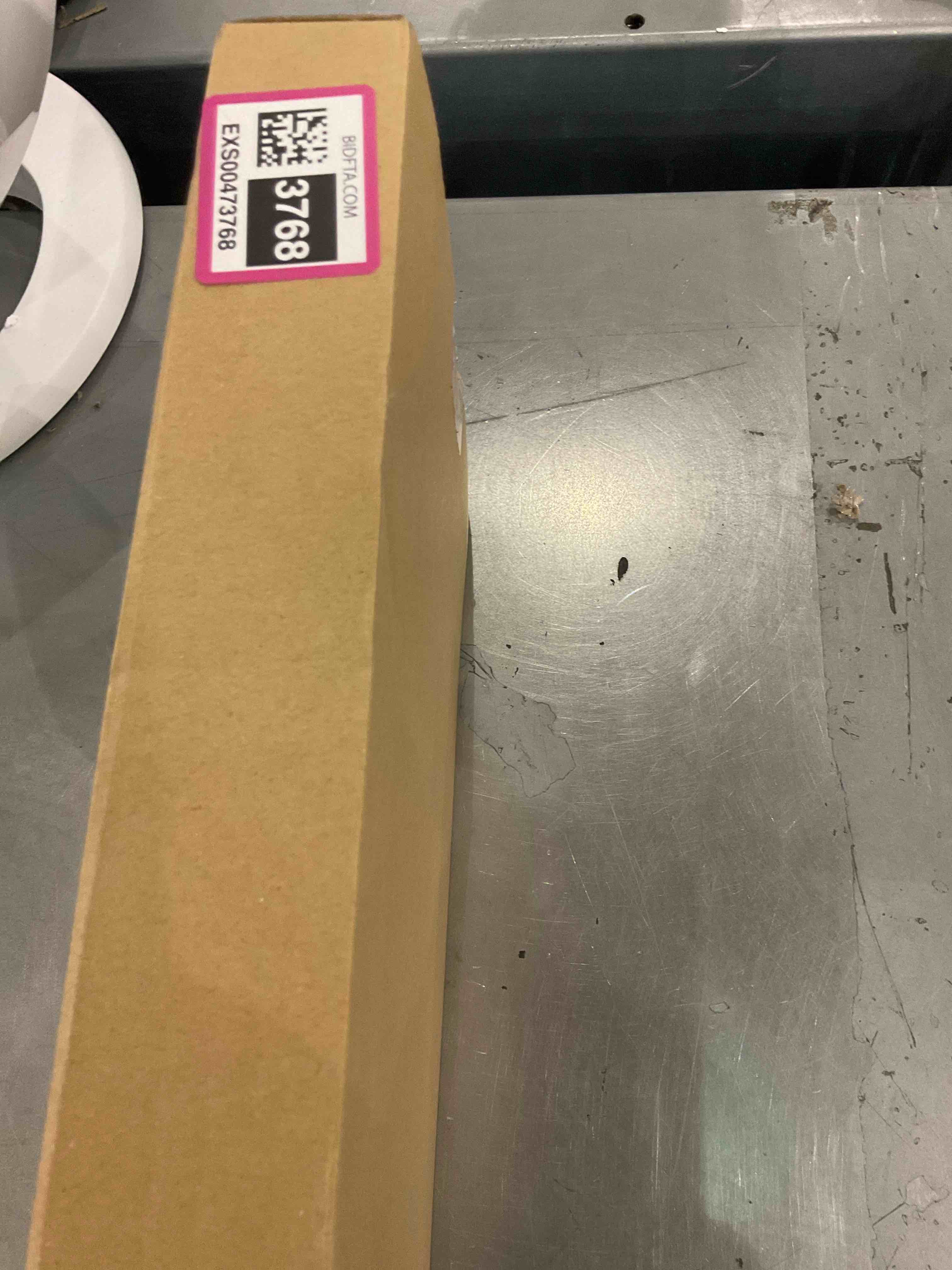 https://s3.amazonaws.com/lotting-images-prod/bidfta/EXS00473769_1696862429835.jpeg