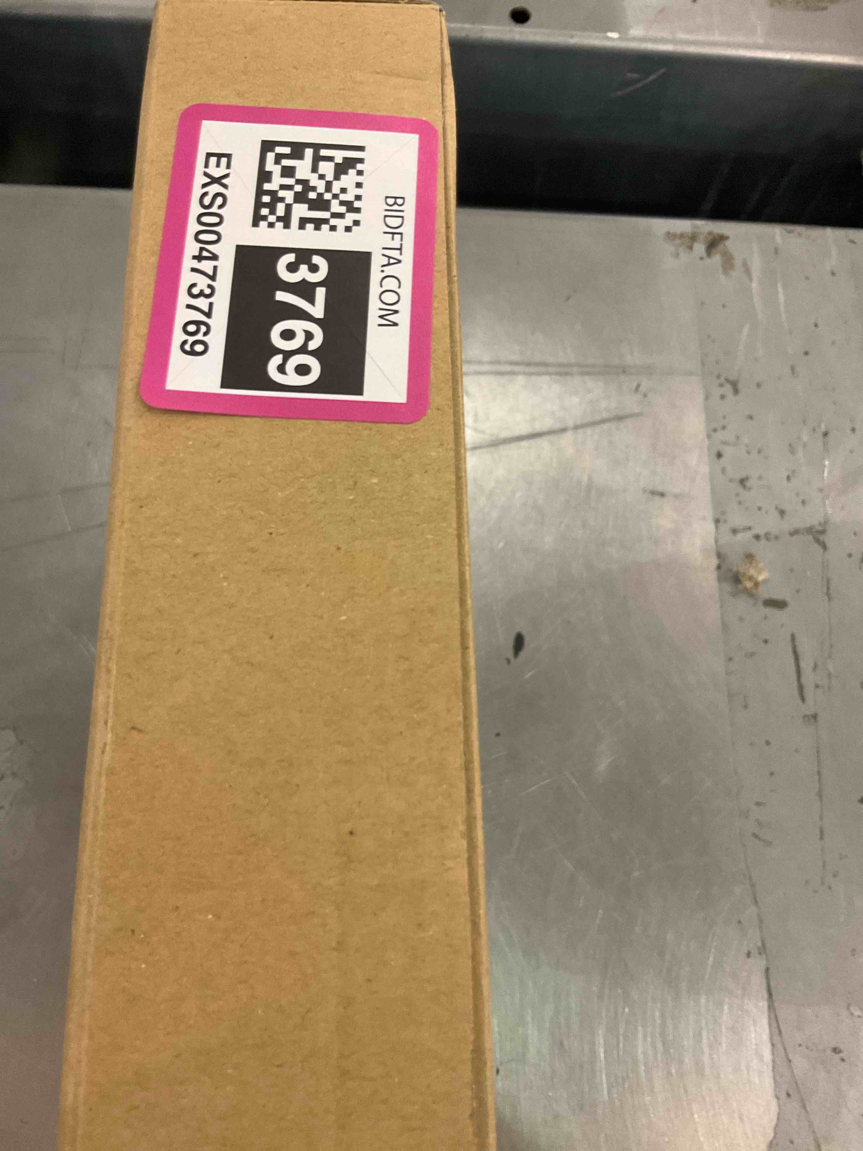 https://s3.amazonaws.com/lotting-images-prod/bidfta/EXS00473769_1696862510147.jpeg