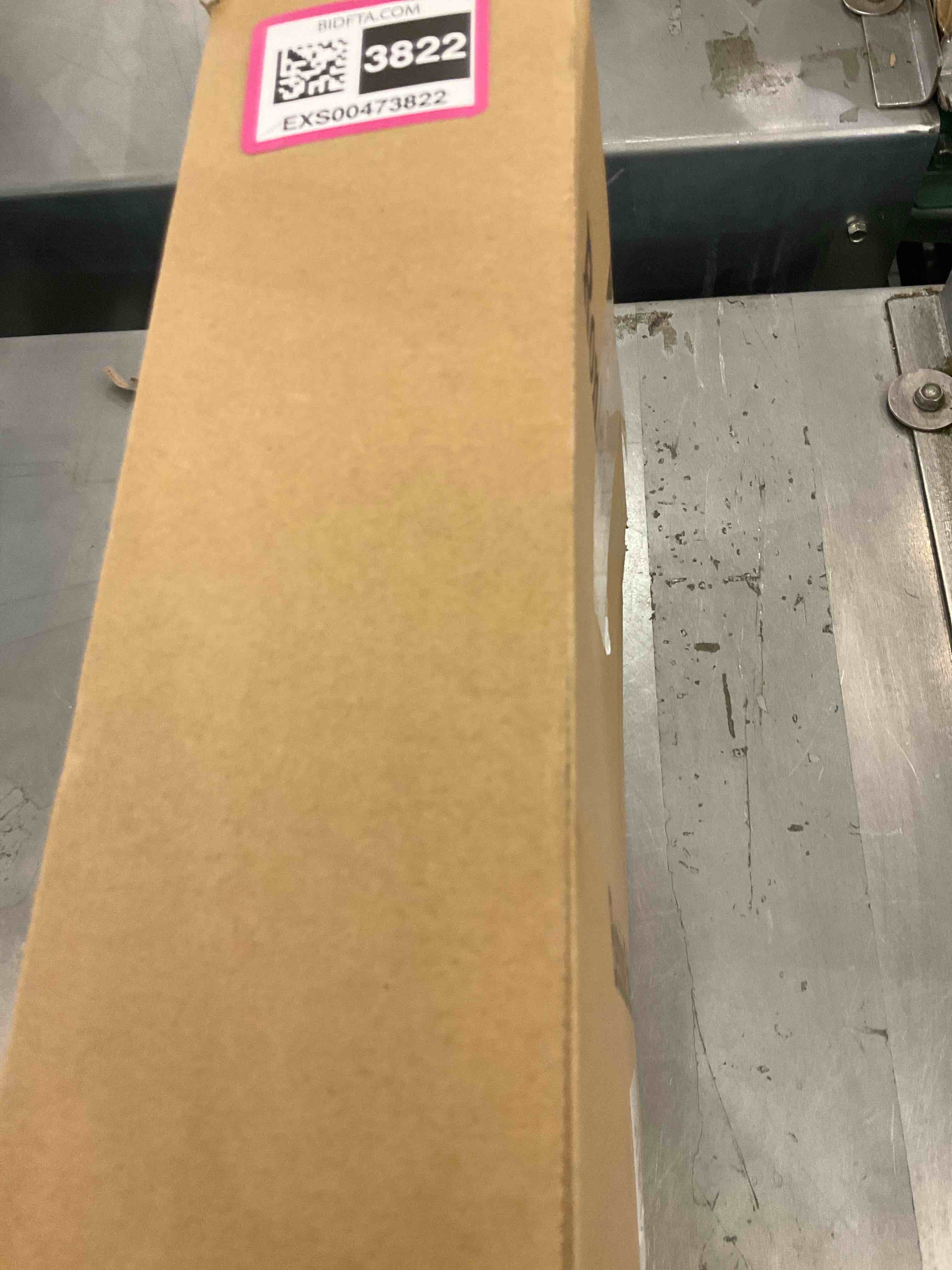 https://s3.amazonaws.com/lotting-images-prod/bidfta/EXS00473822_1696870893343.jpeg