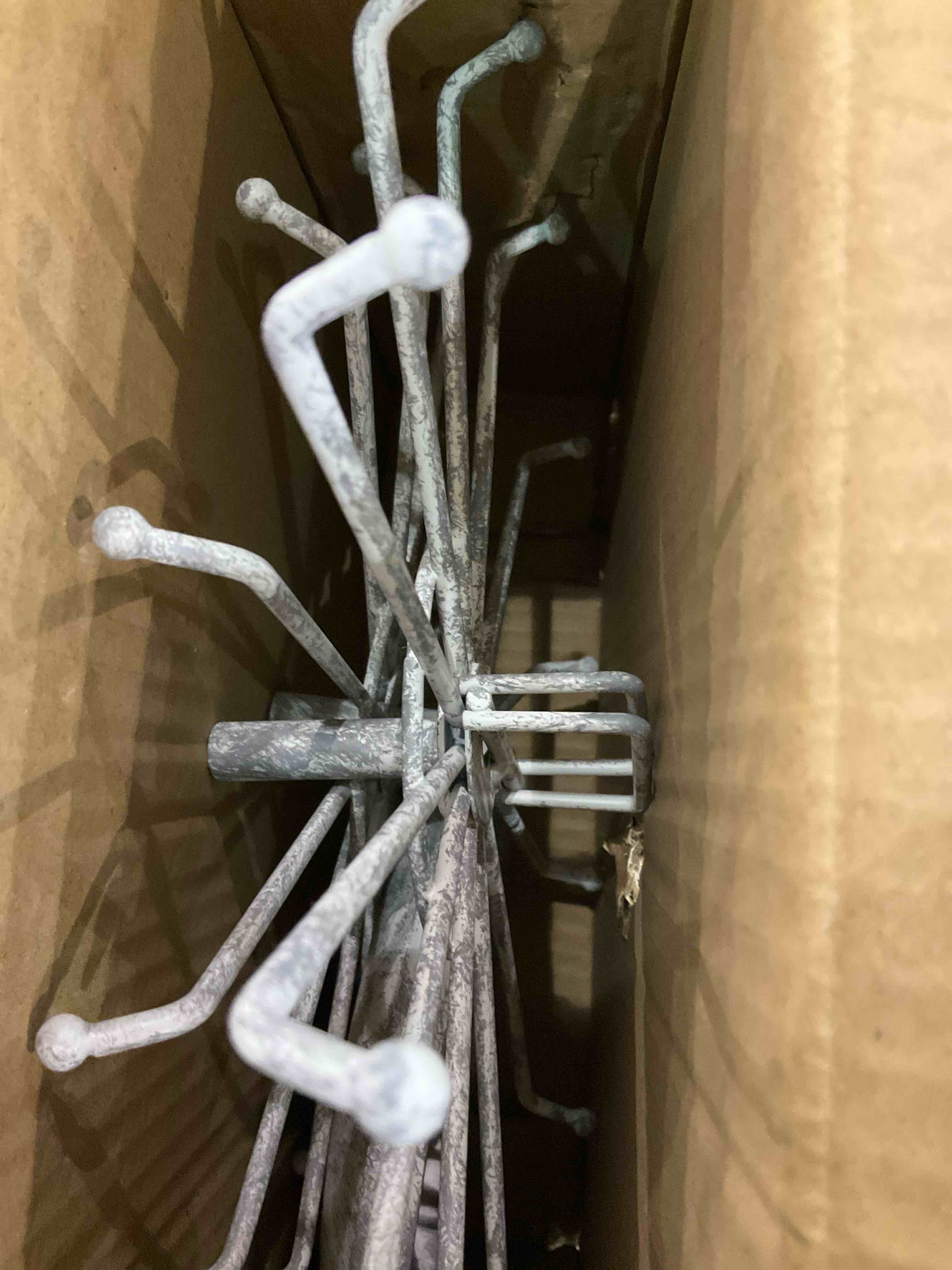 https://s3.amazonaws.com/lotting-images-prod/bidfta/EXS00474006_1698060333656.jpeg
