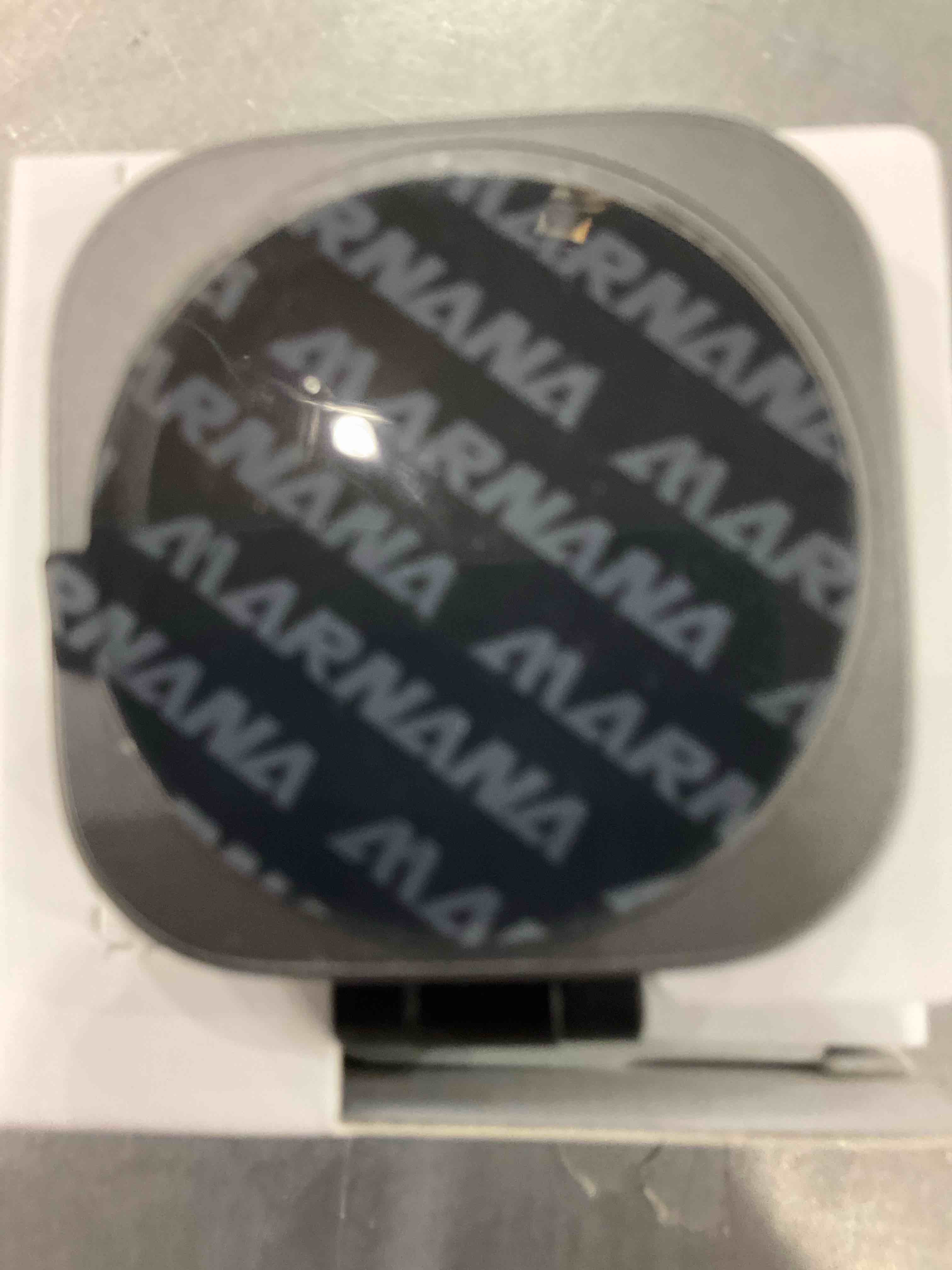https://s3.amazonaws.com/lotting-images-prod/bidfta/EXS00474412_1698238308264.jpeg