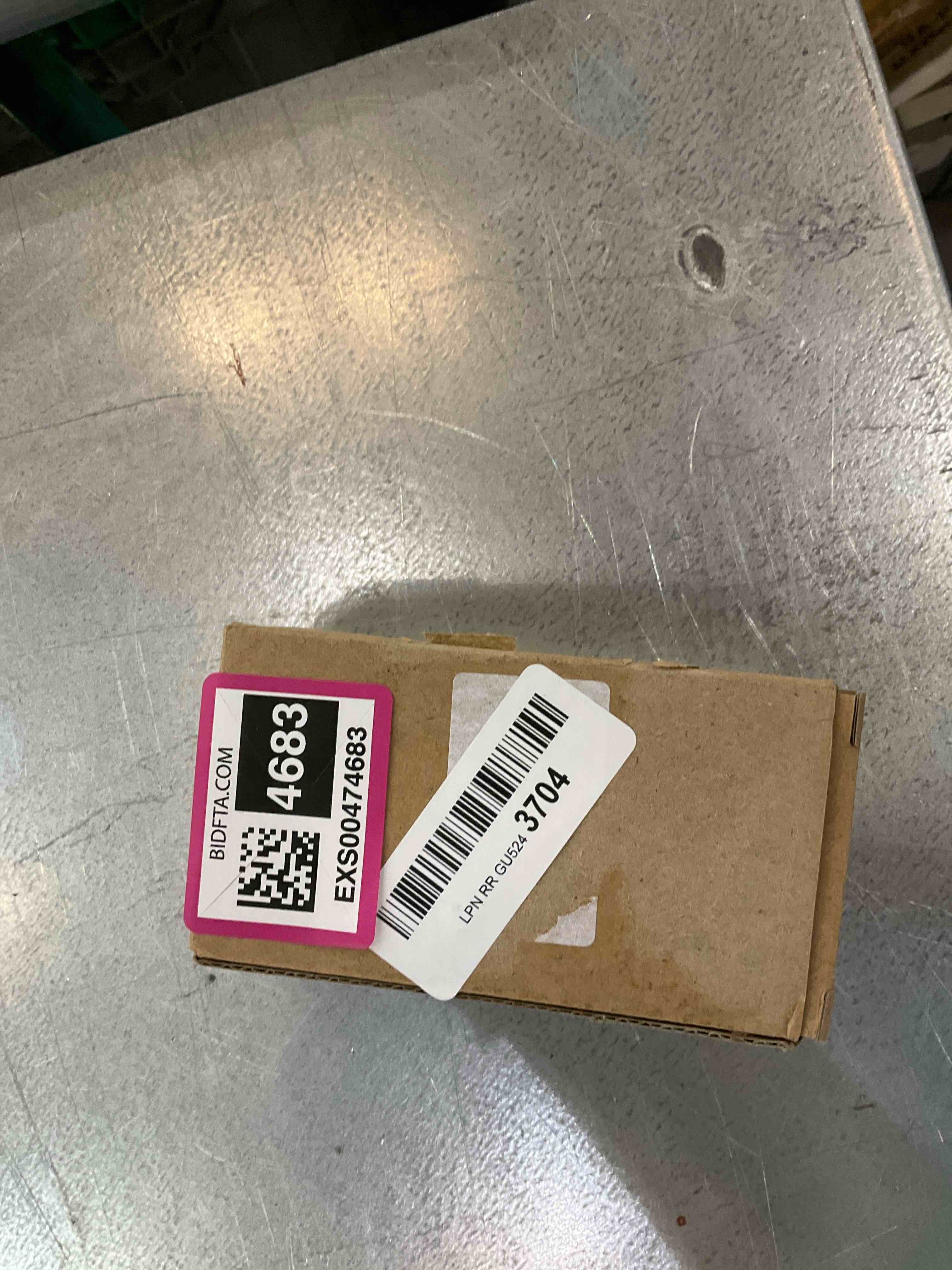 https://s3.amazonaws.com/lotting-images-prod/bidfta/EXS00474683_1696448956066.jpeg